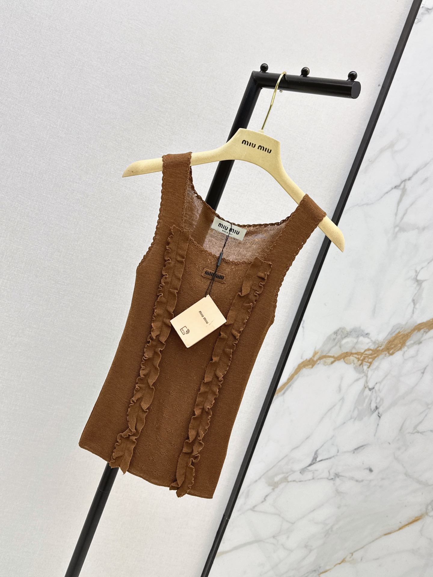 Miu 26ss ruffle knit vest