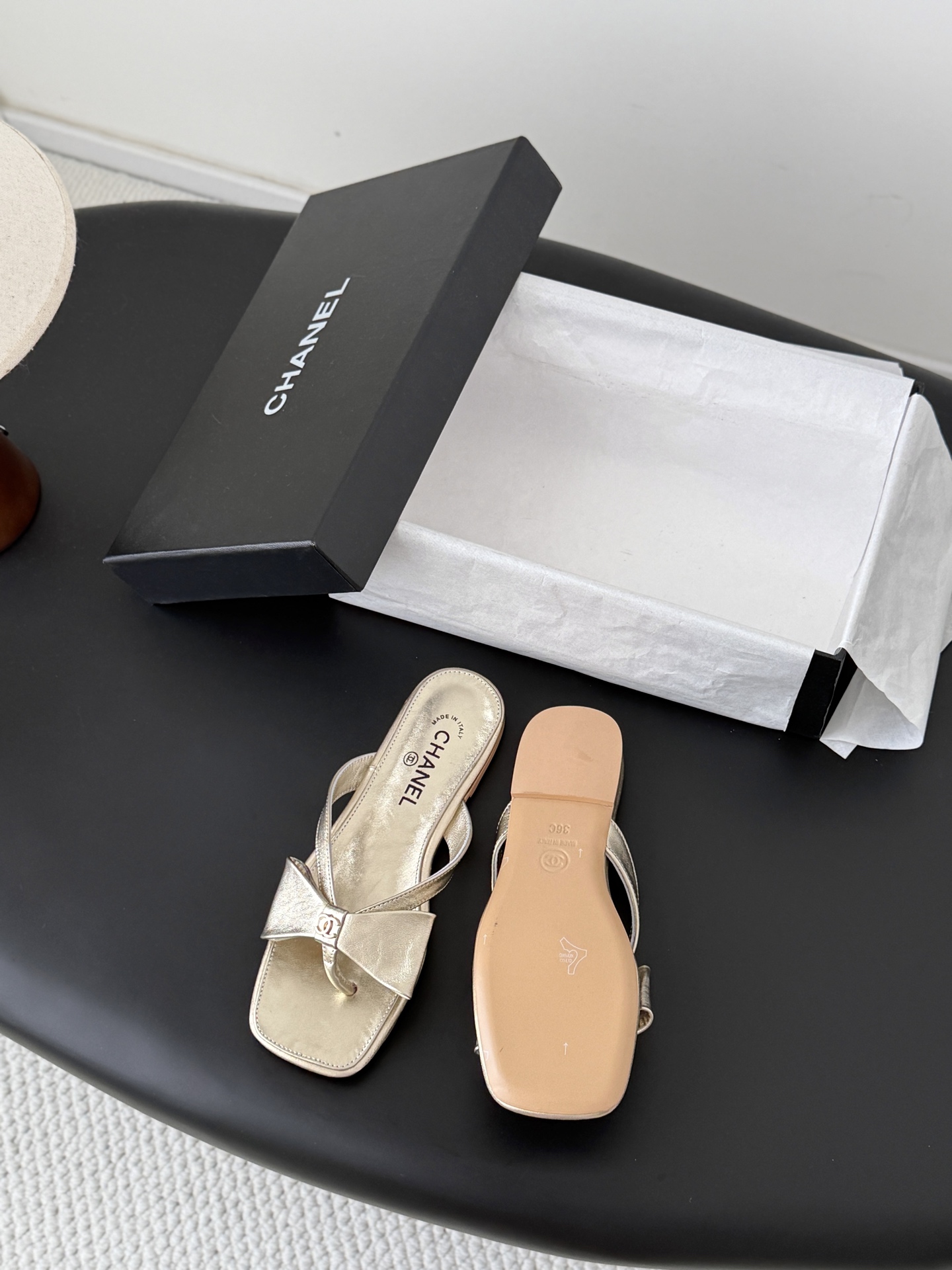 Chan 26P flip-flops