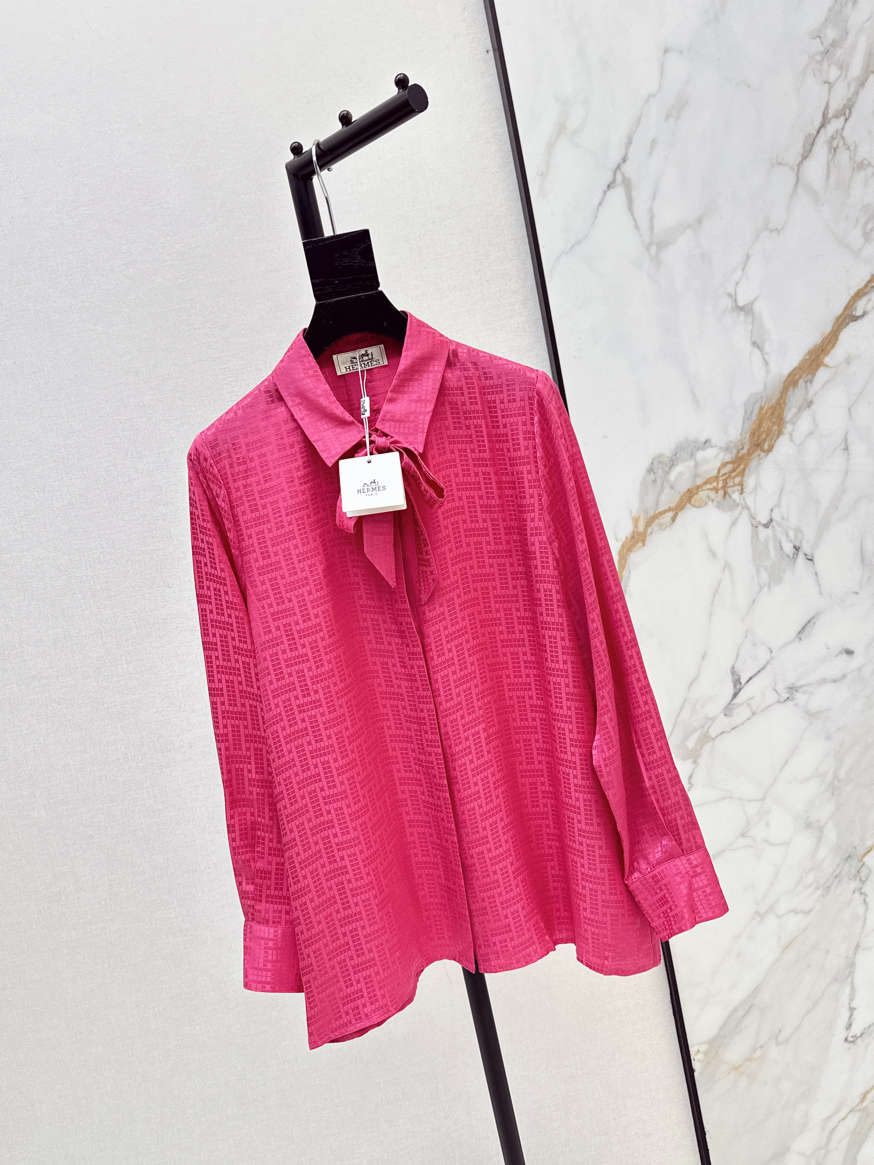 Her 26ss jacquard silk shirt