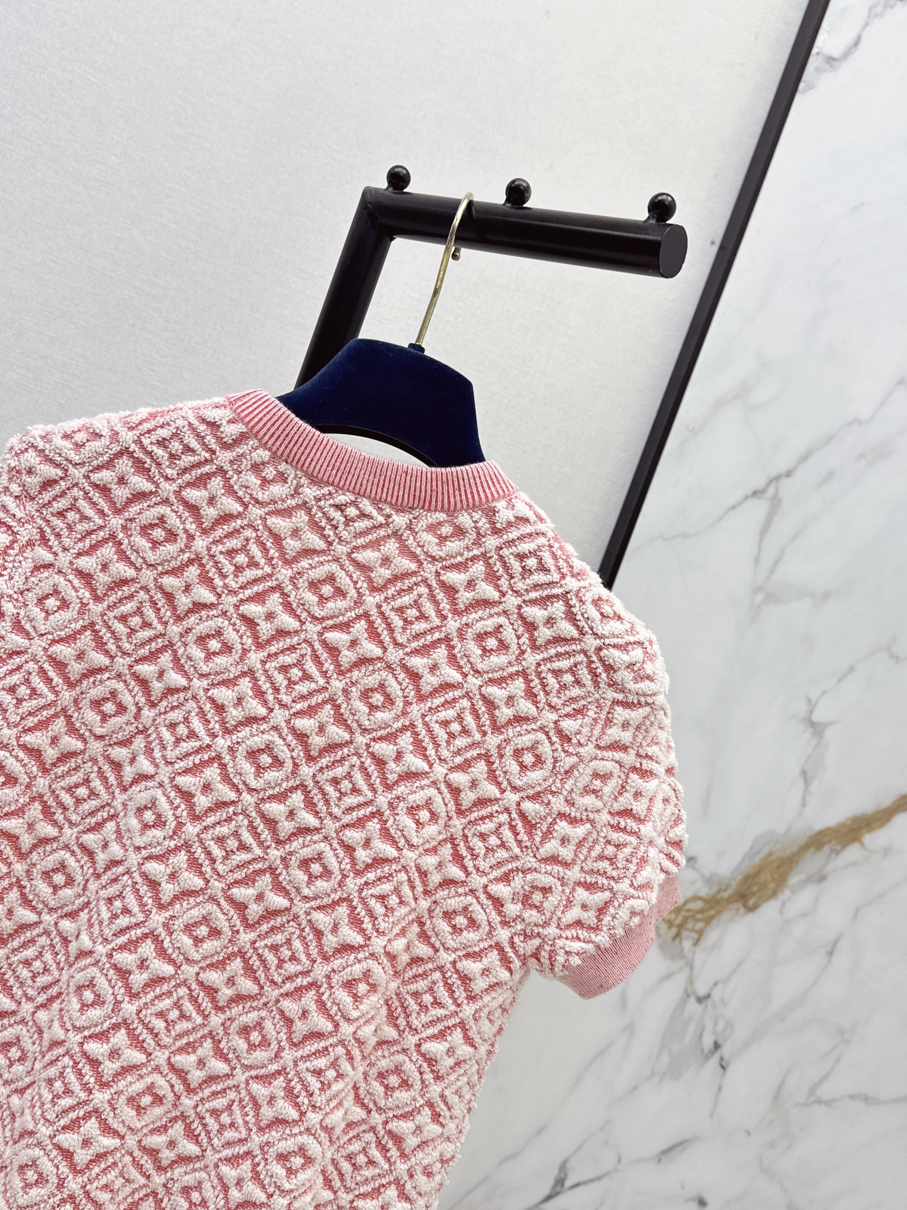 Loui 26ss jacquard knit sweater
