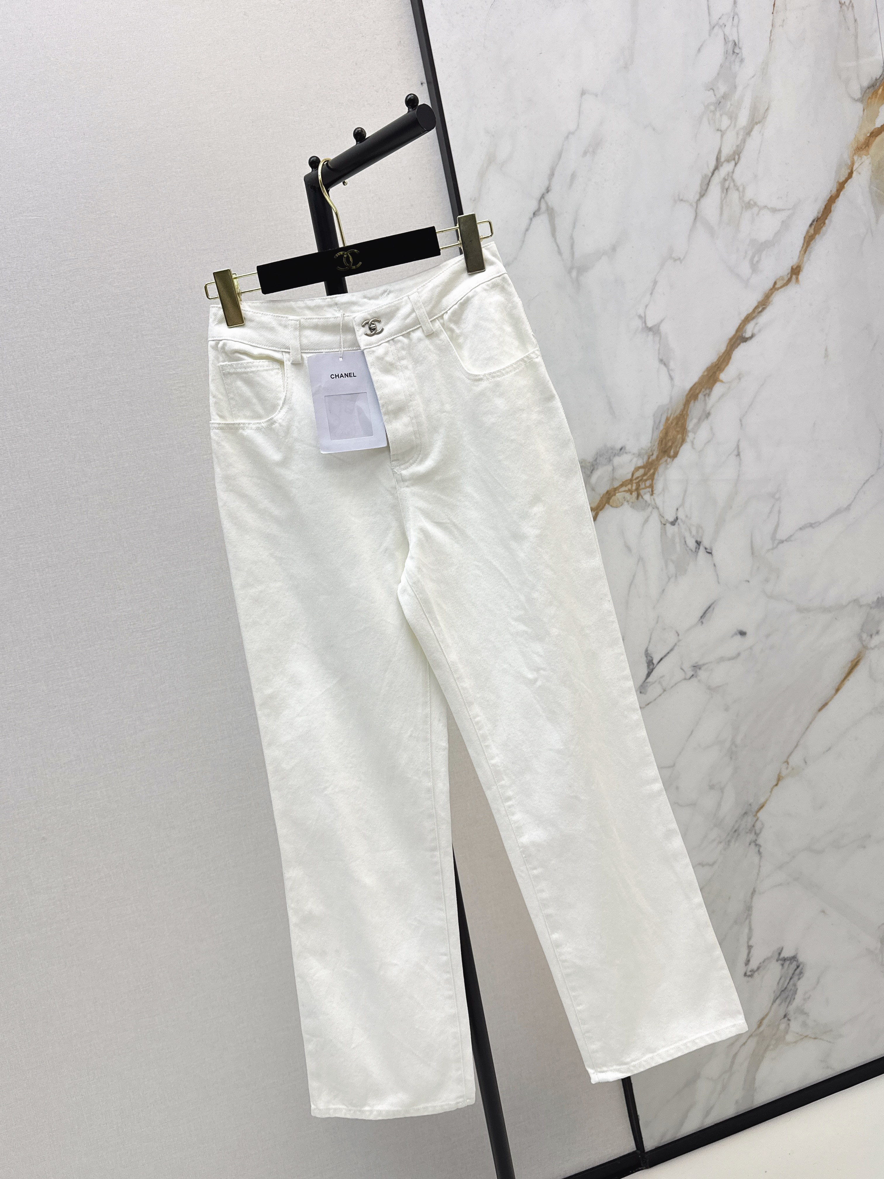 Chan 26ss straight jaens