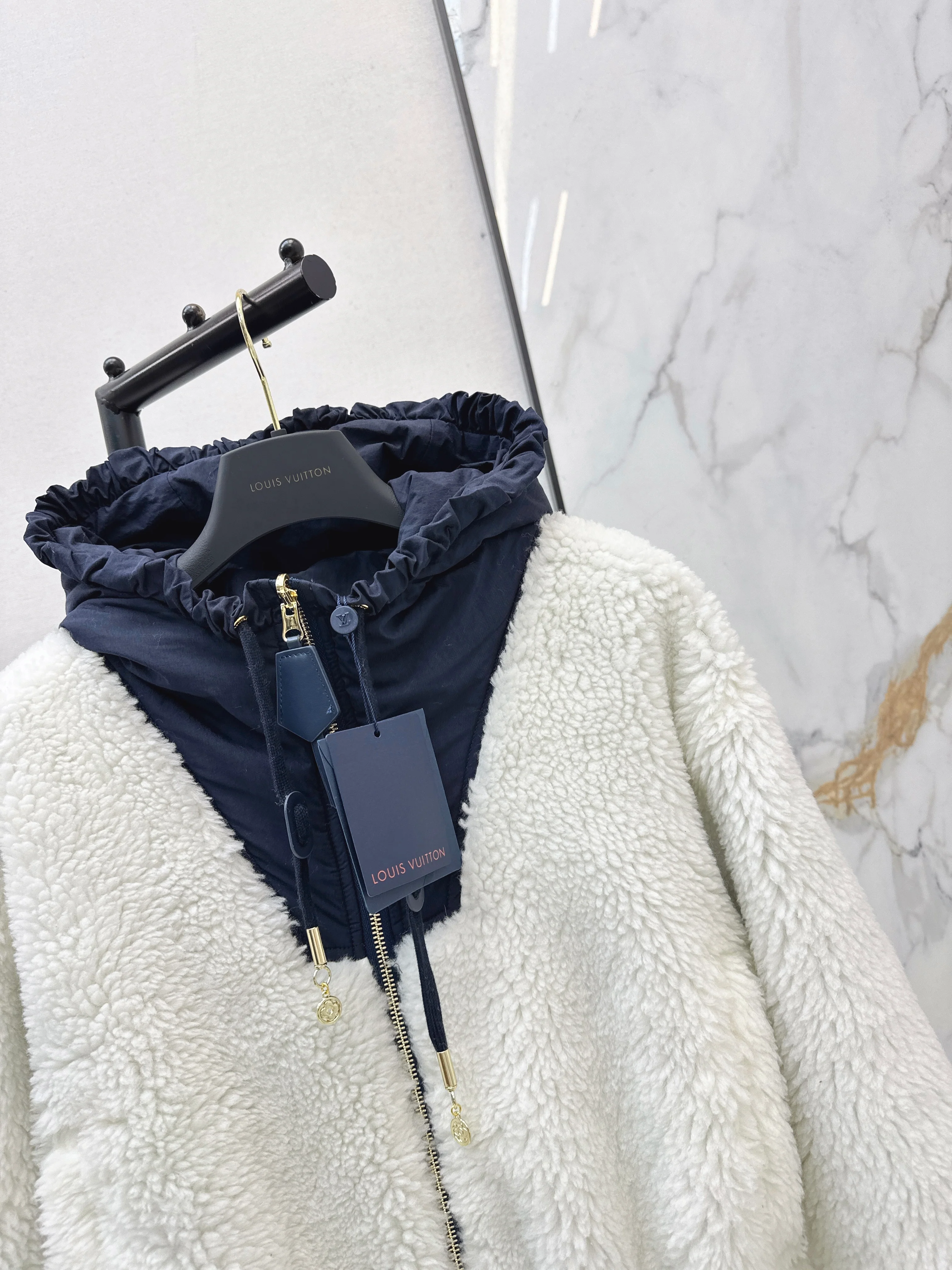 Loui 26ss fleece hooded jacket