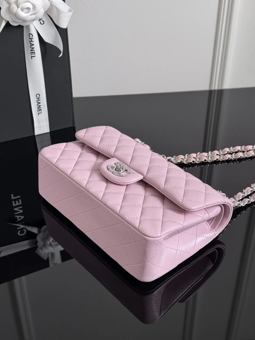 Chan cf23 chain shoulder bag