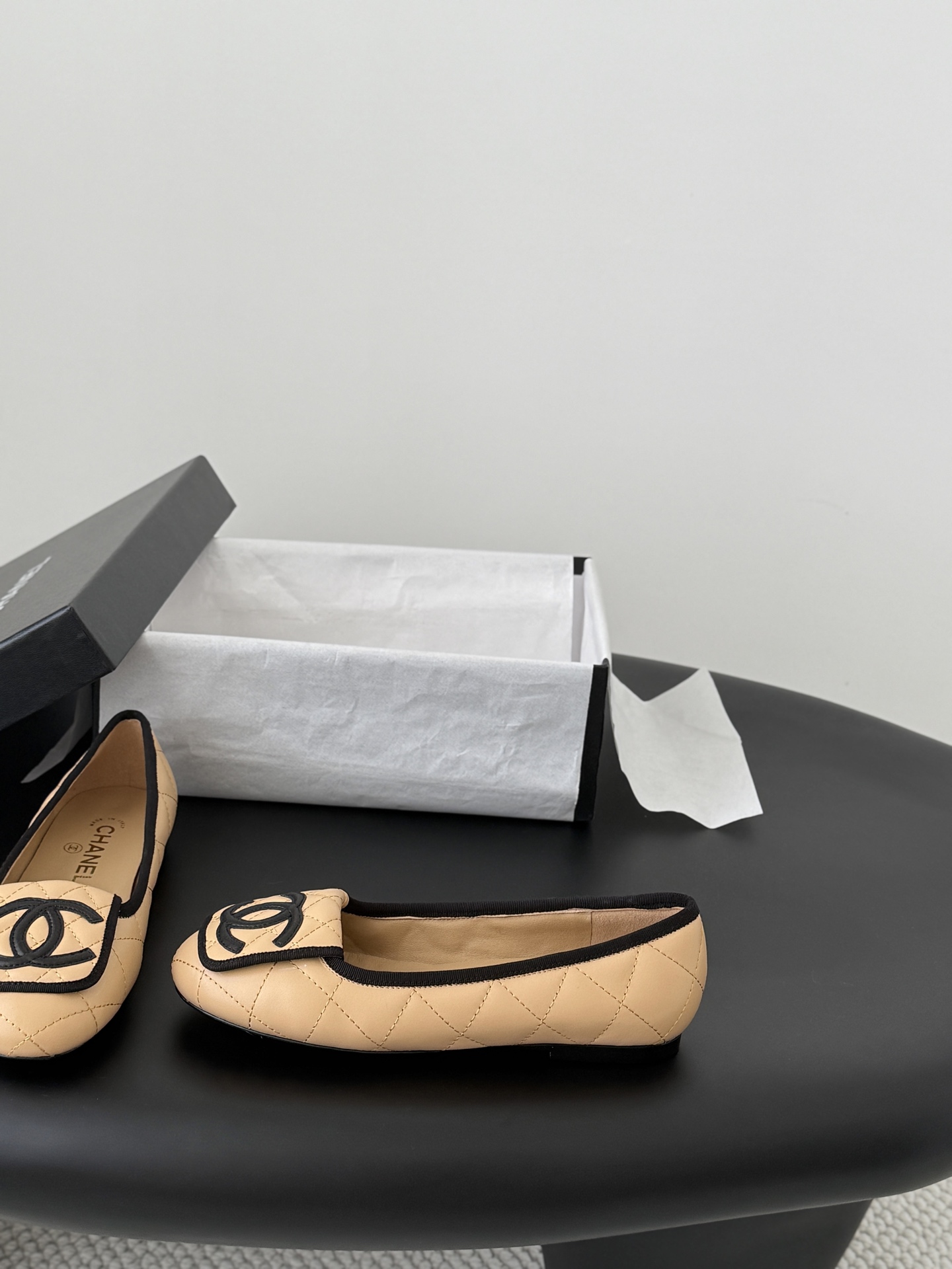 Chan 26C ballet flats