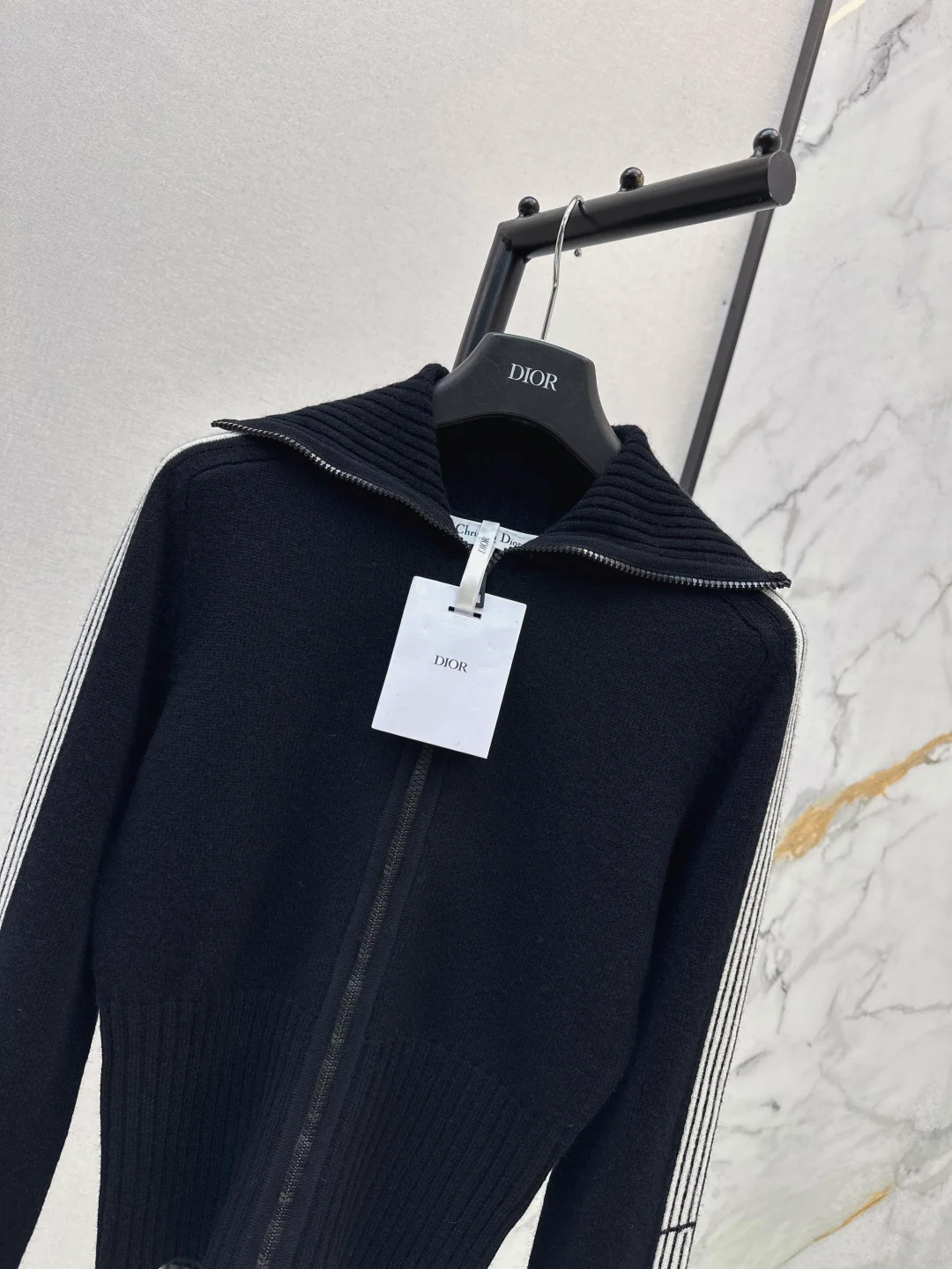 CD  25fw cashmere cardigan