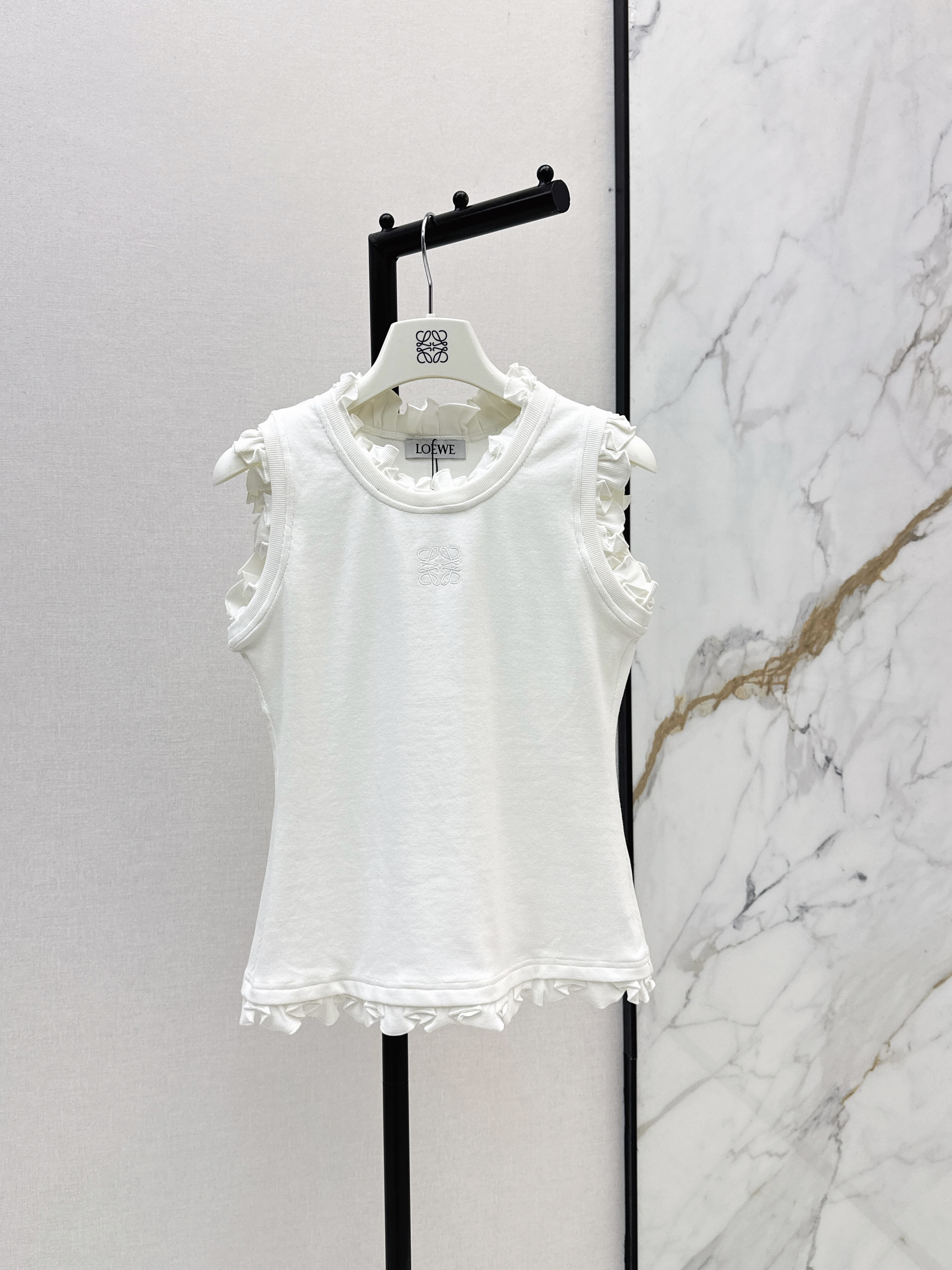 Loe 26ss ruffle vest