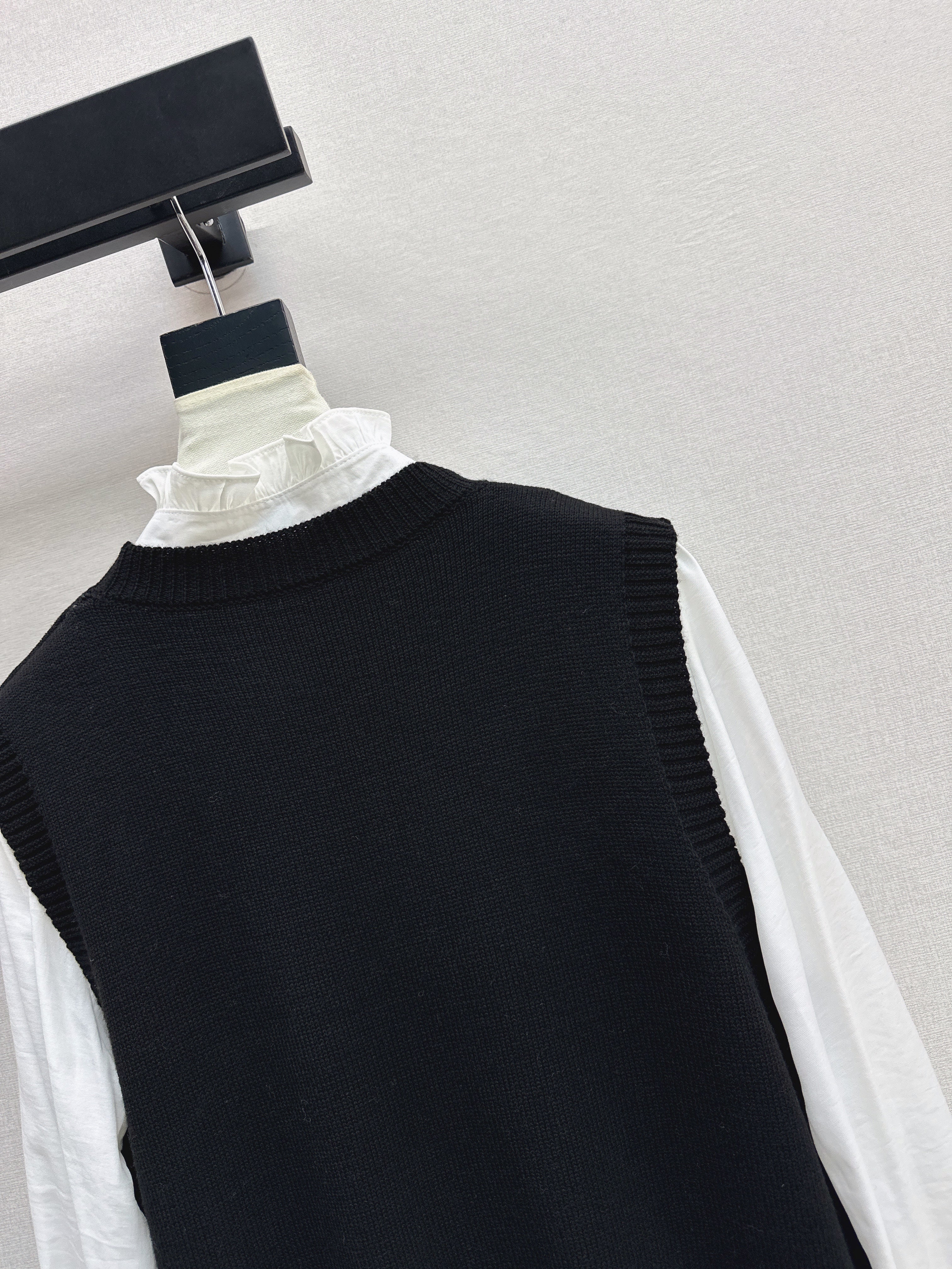 Chan 26ss elegant shirts knit vest