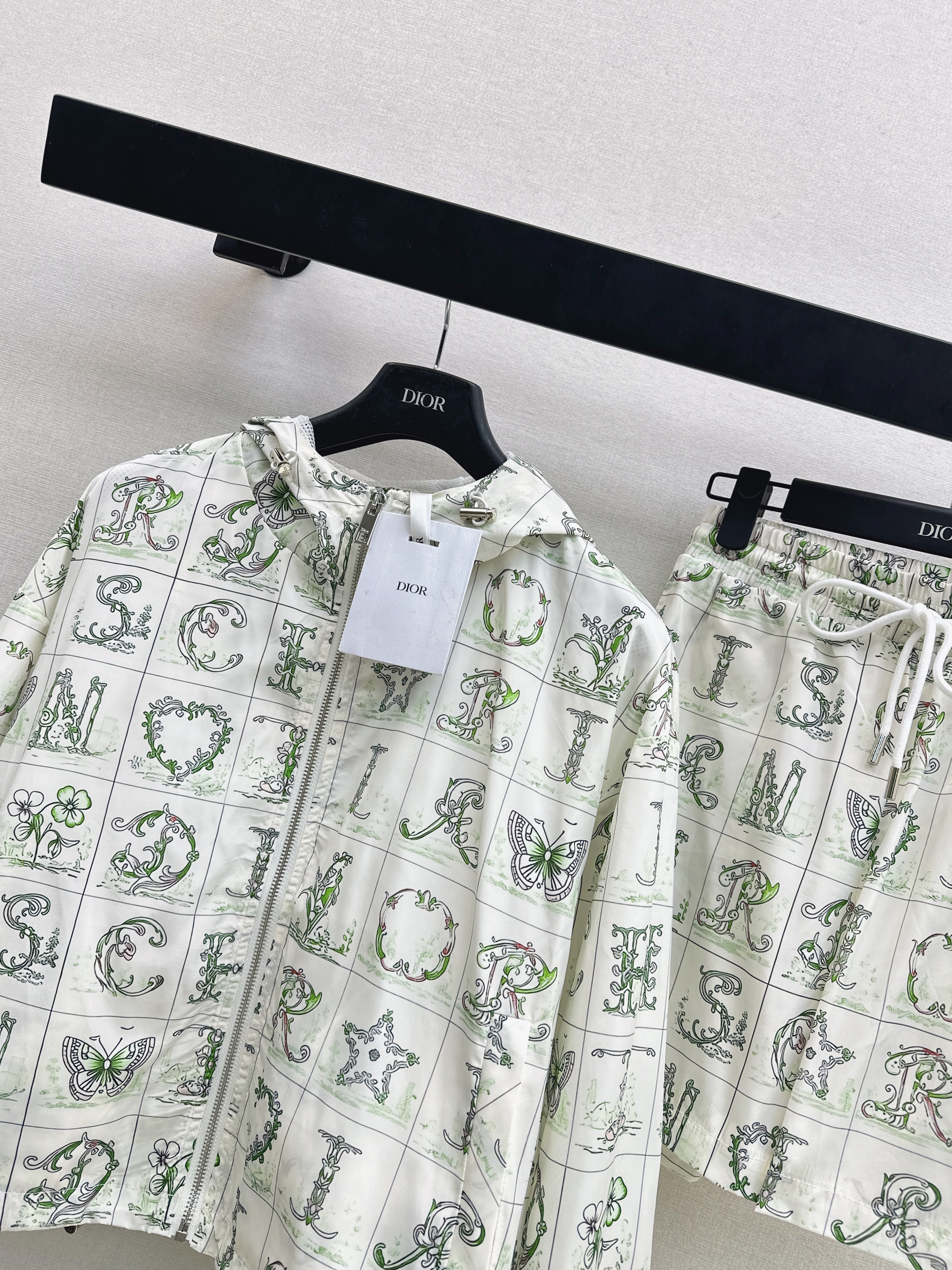 CD 26ss print outfit sets