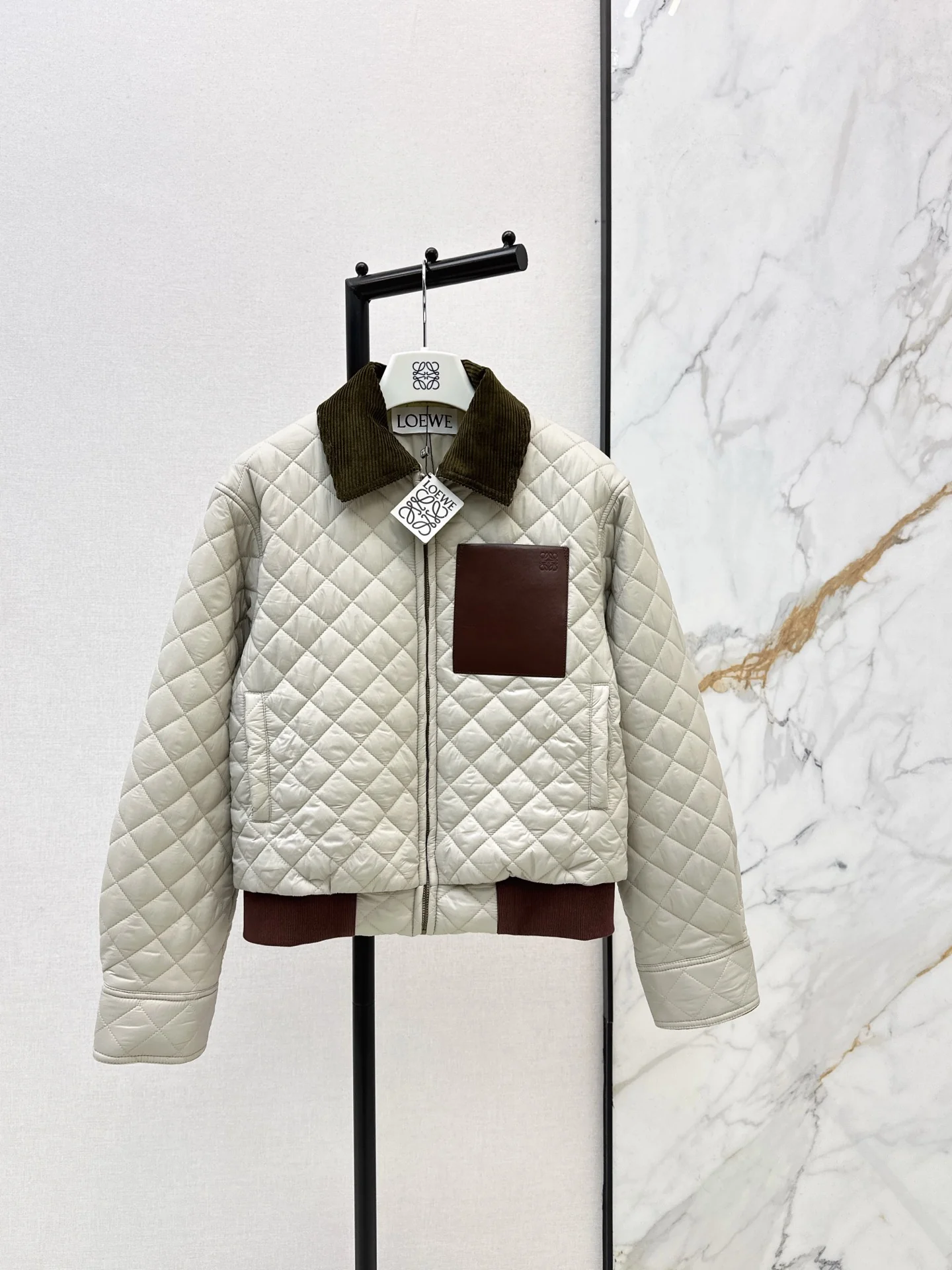 Loe 25fw padded jacket