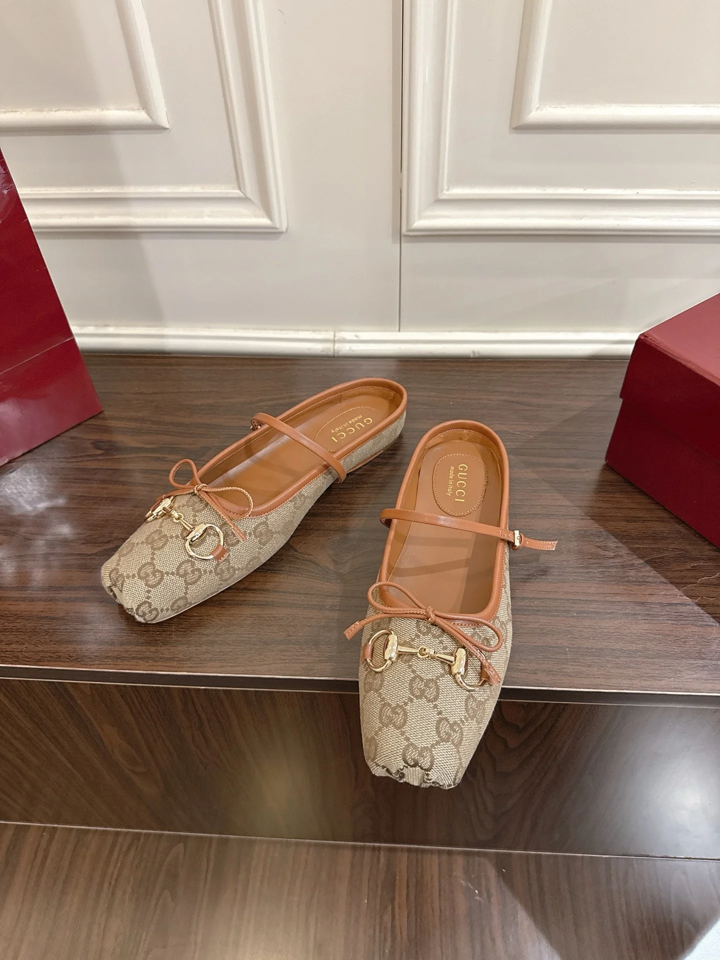 Guc 25fw mules
