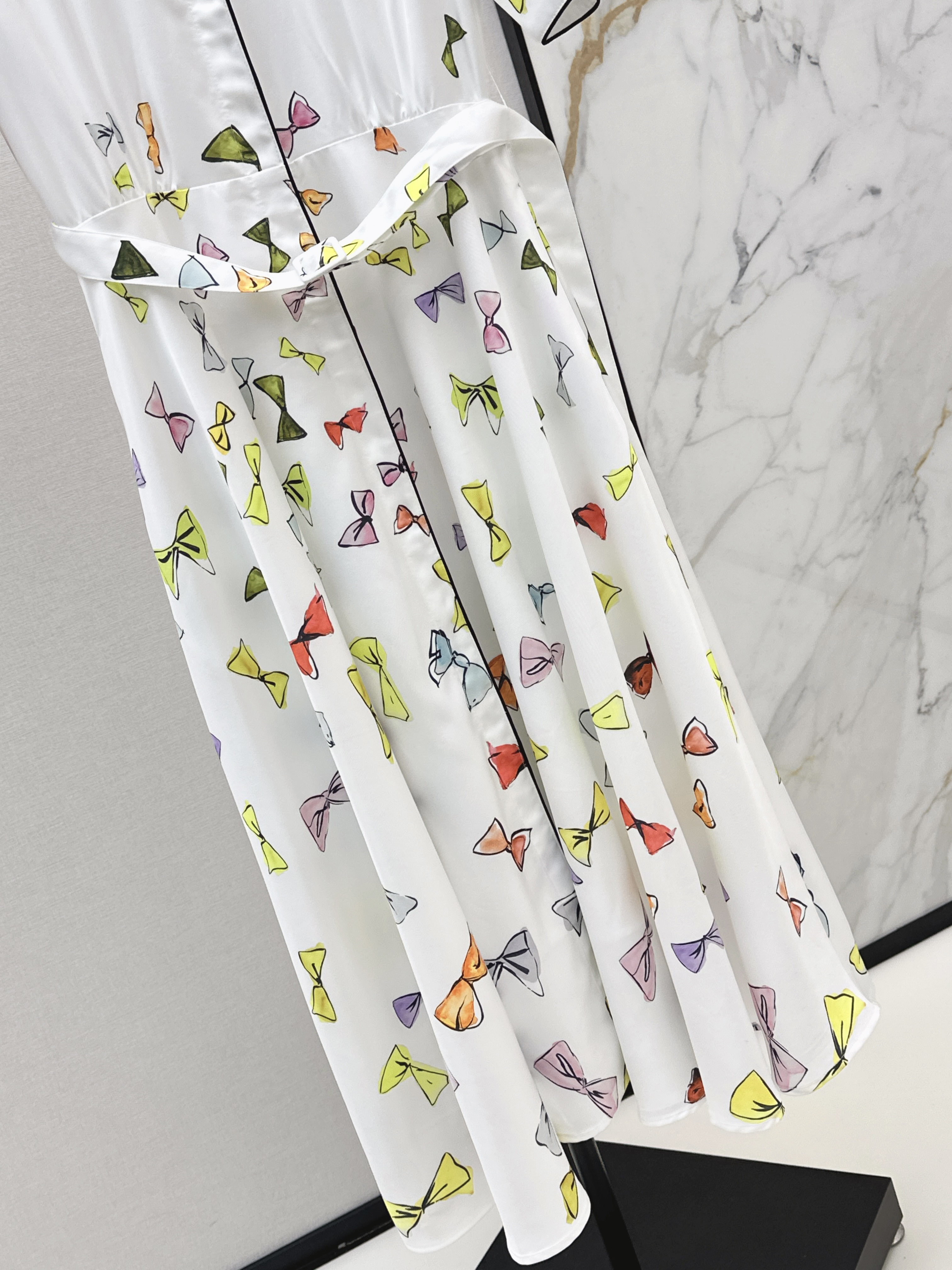 CD 26SS Bow Print Belted Shirt Dress
