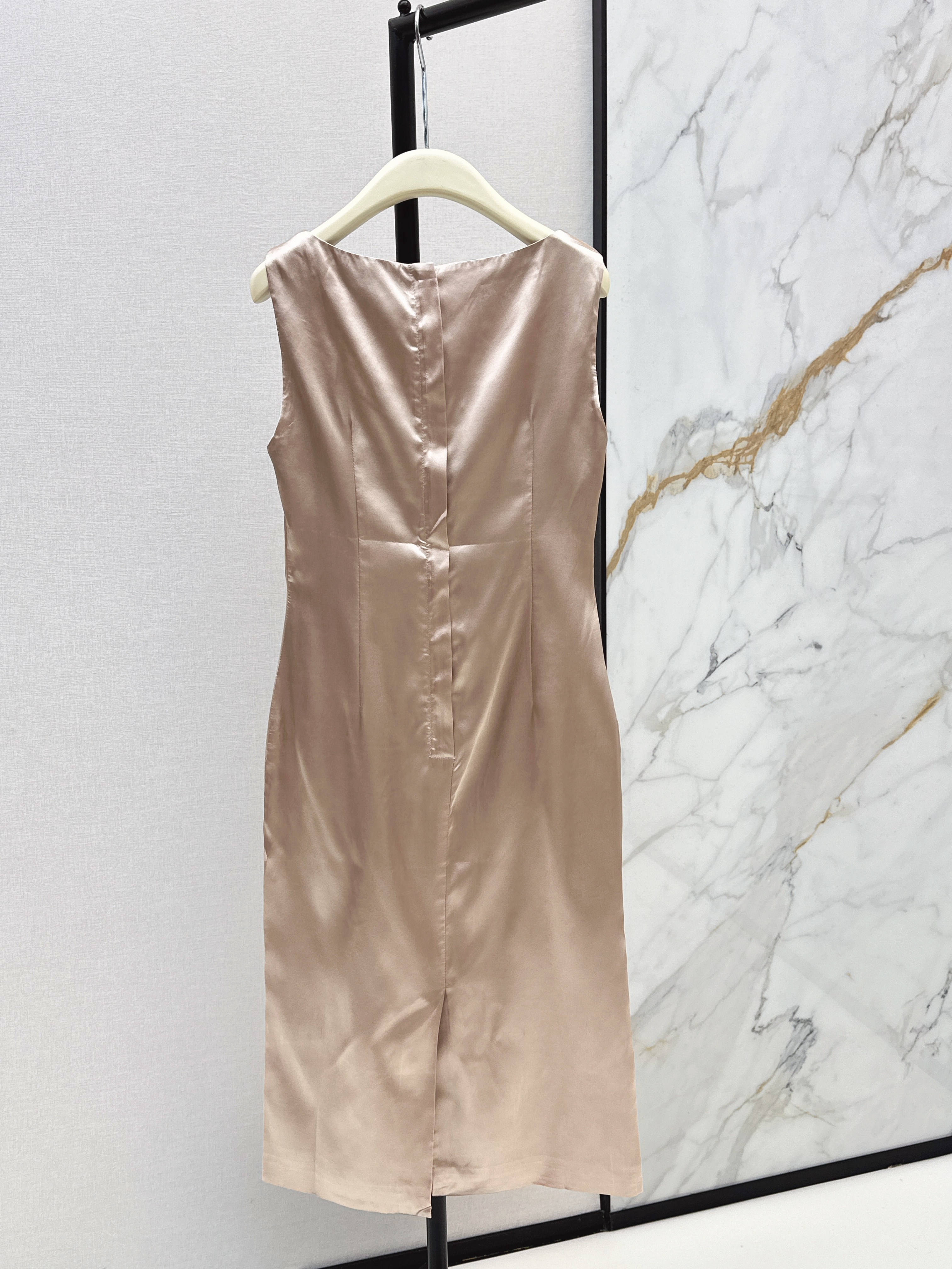 Dolc 26ss sleeveless dress