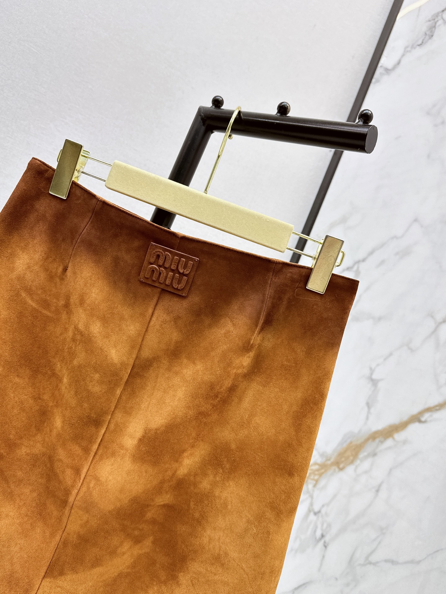 Miu 26ss suede leather skirt