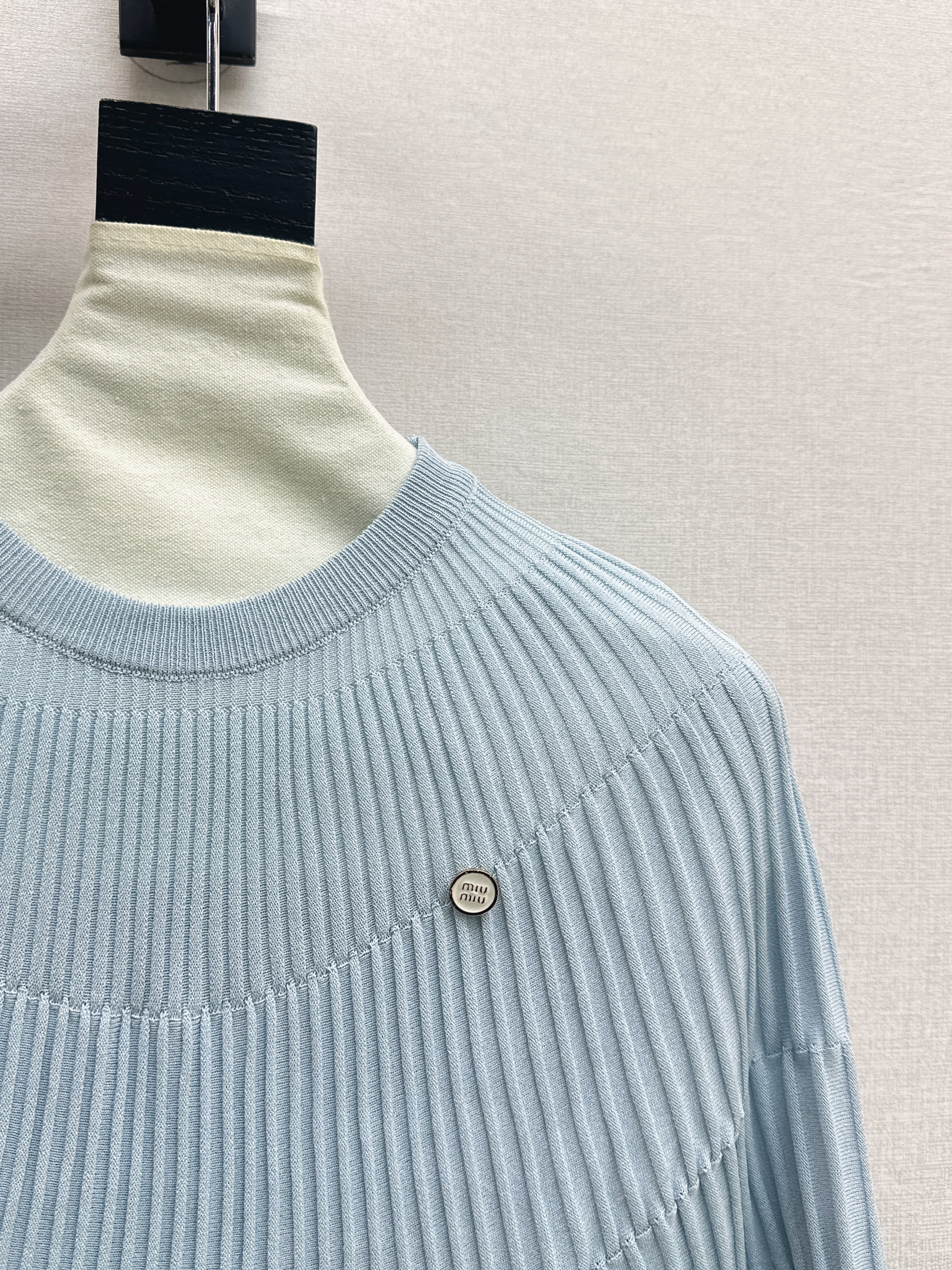 Miu 26ss cape knitwear