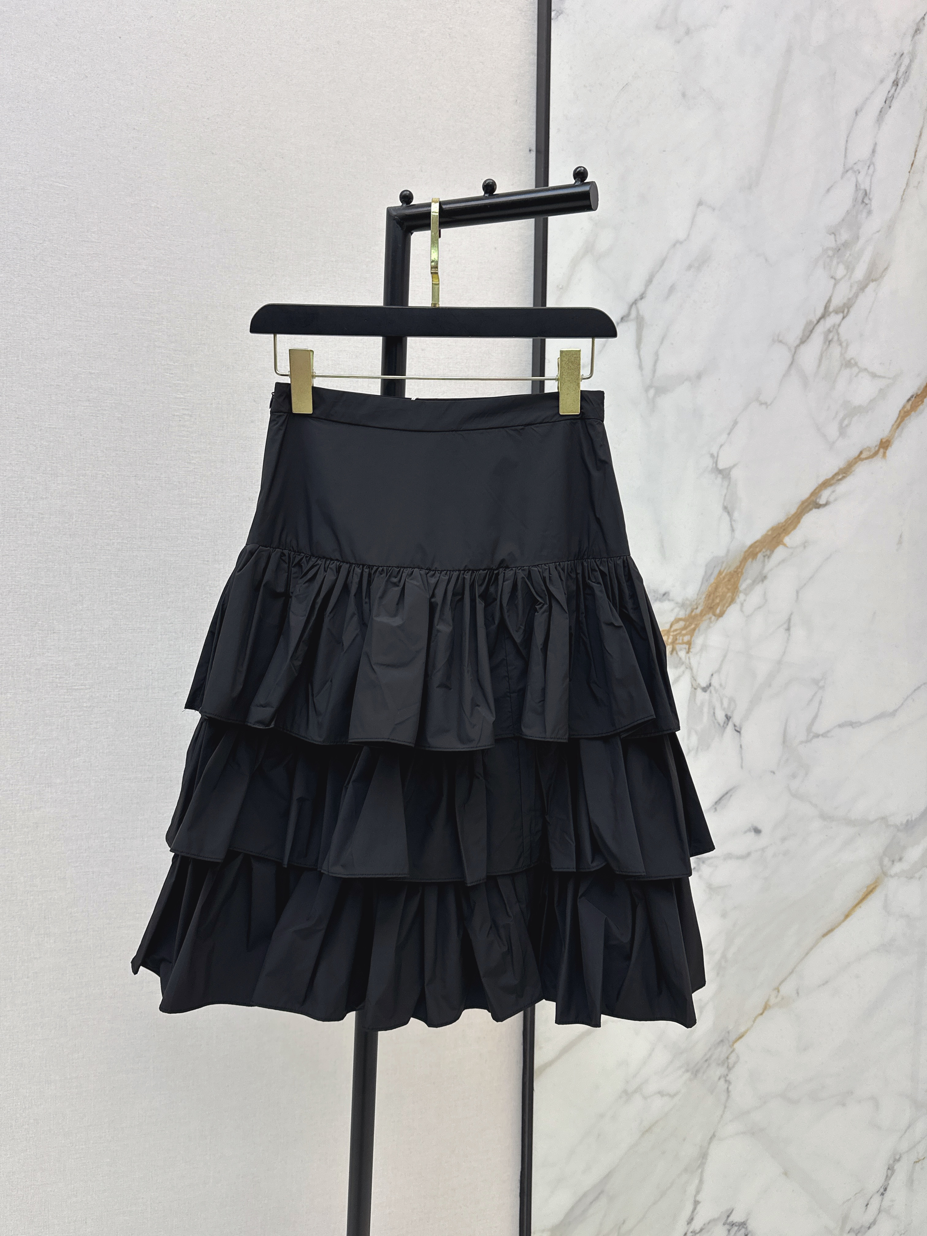 Valen 26ss ruffle layered skirt