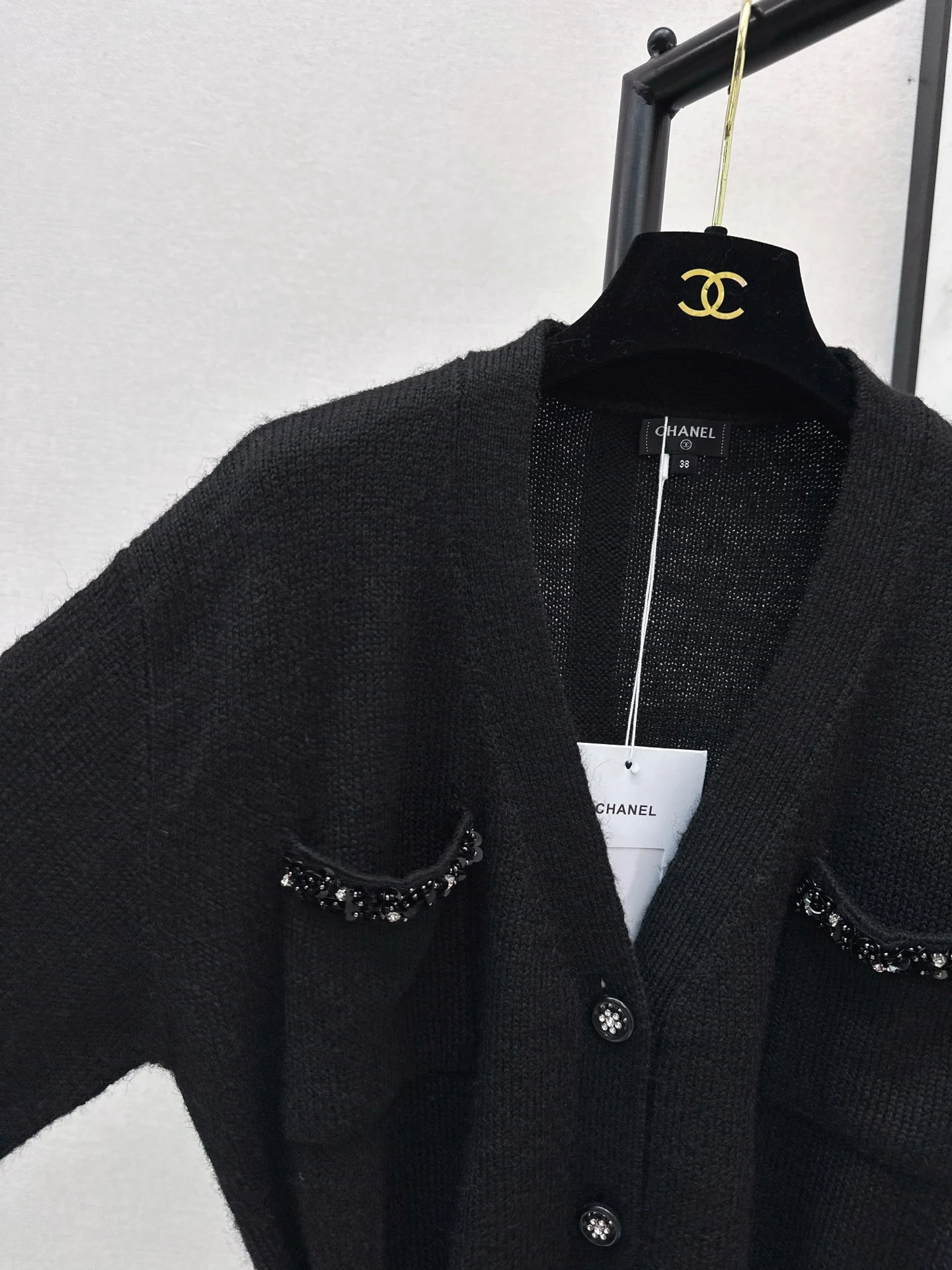 Chan 25fw v-neck cardigan
