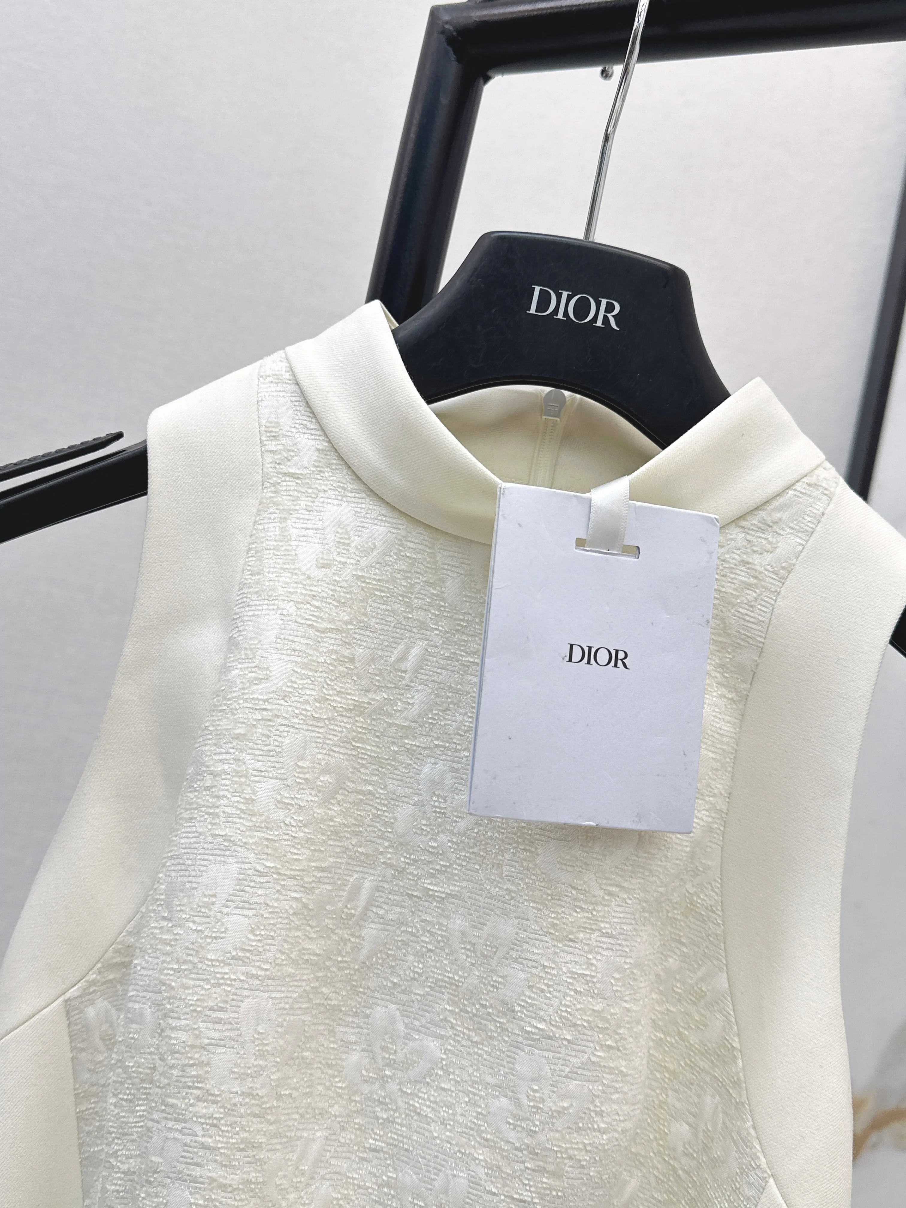 CD 26ss jacquard belted dress