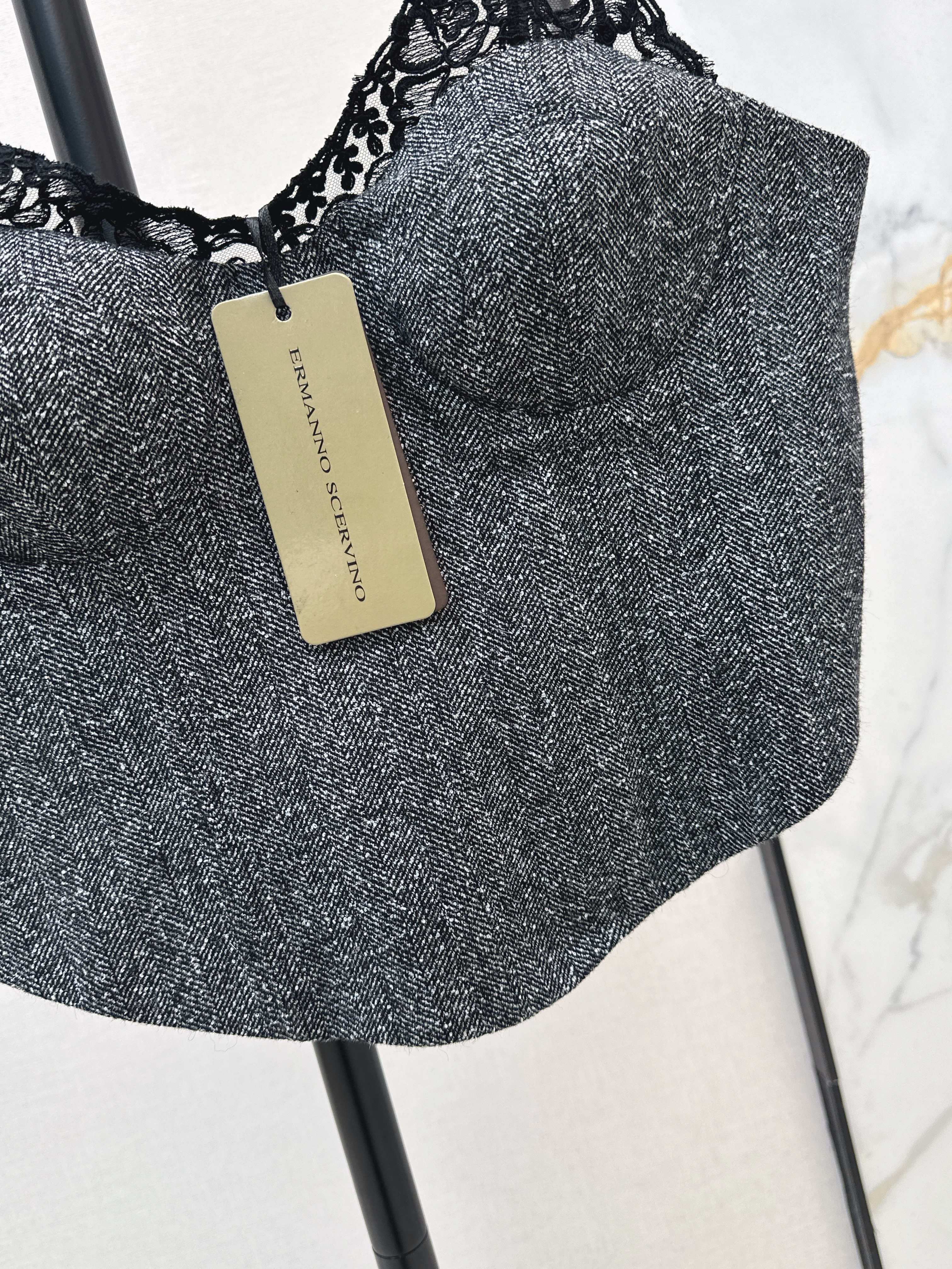 ES 26ss lace tube top