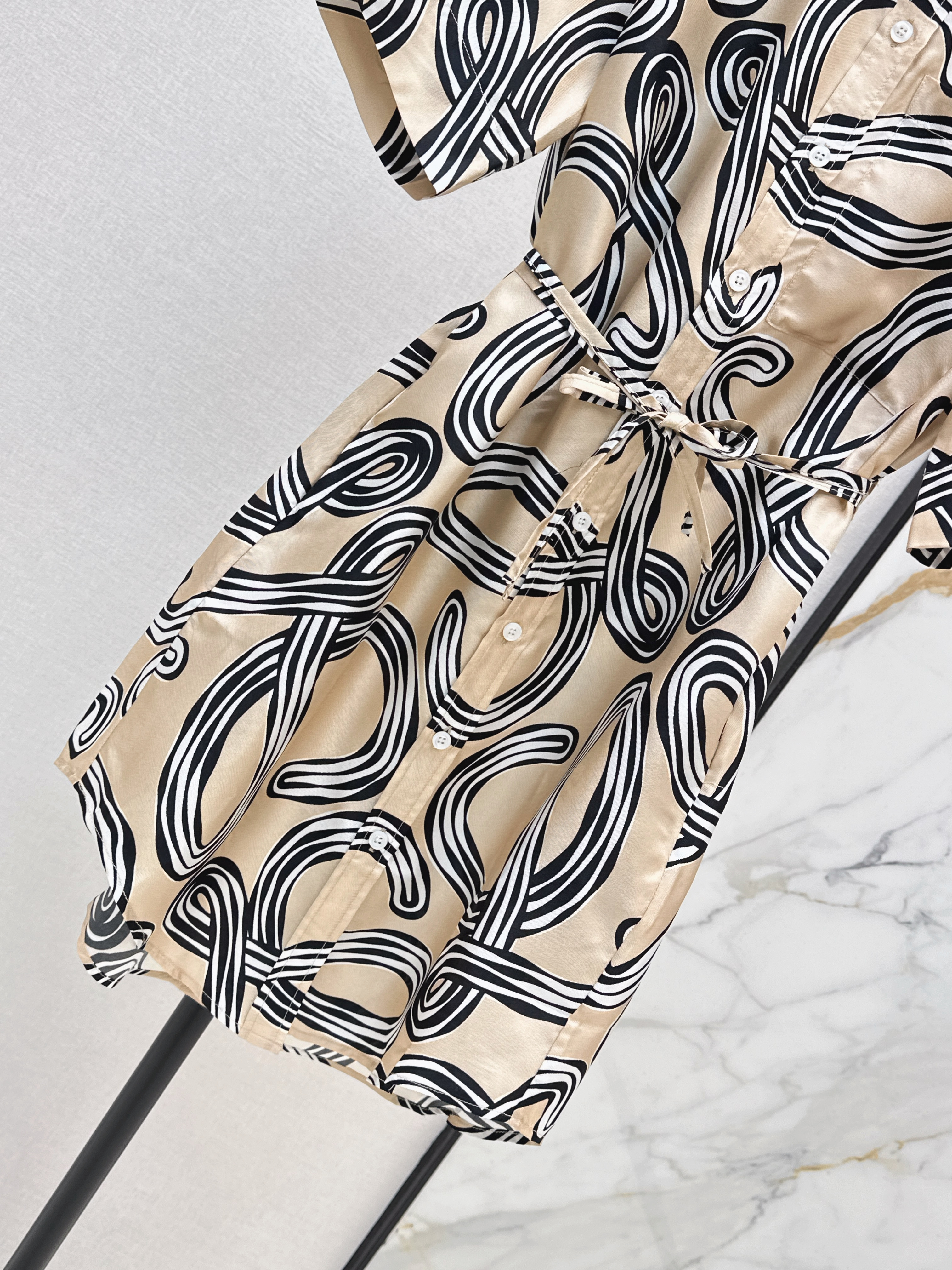 Loe 26ss print silk shirt dress