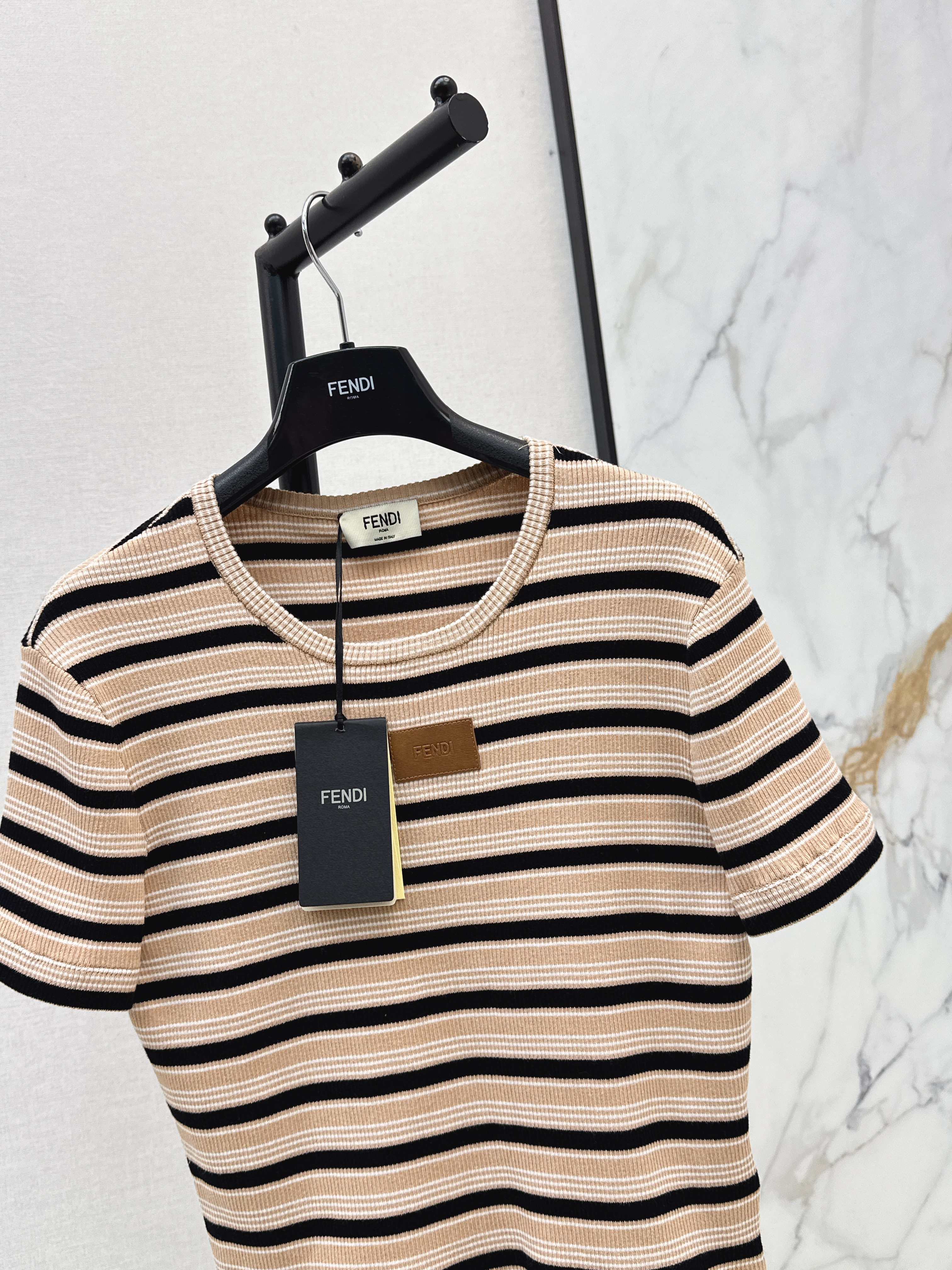 Fend 26ss stripe t-shirt