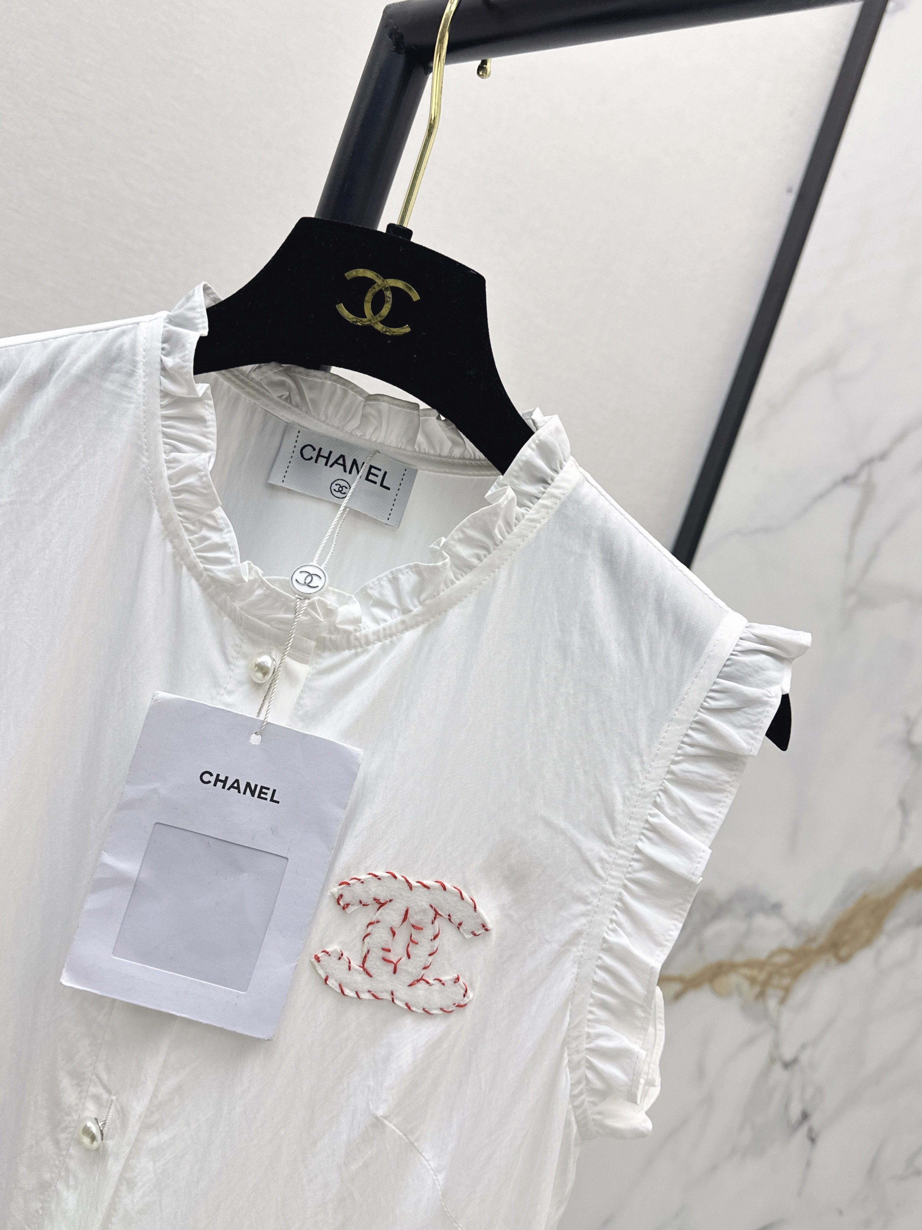 Chan 26ss Sleeveless Tiered Ruffle Midi Dress