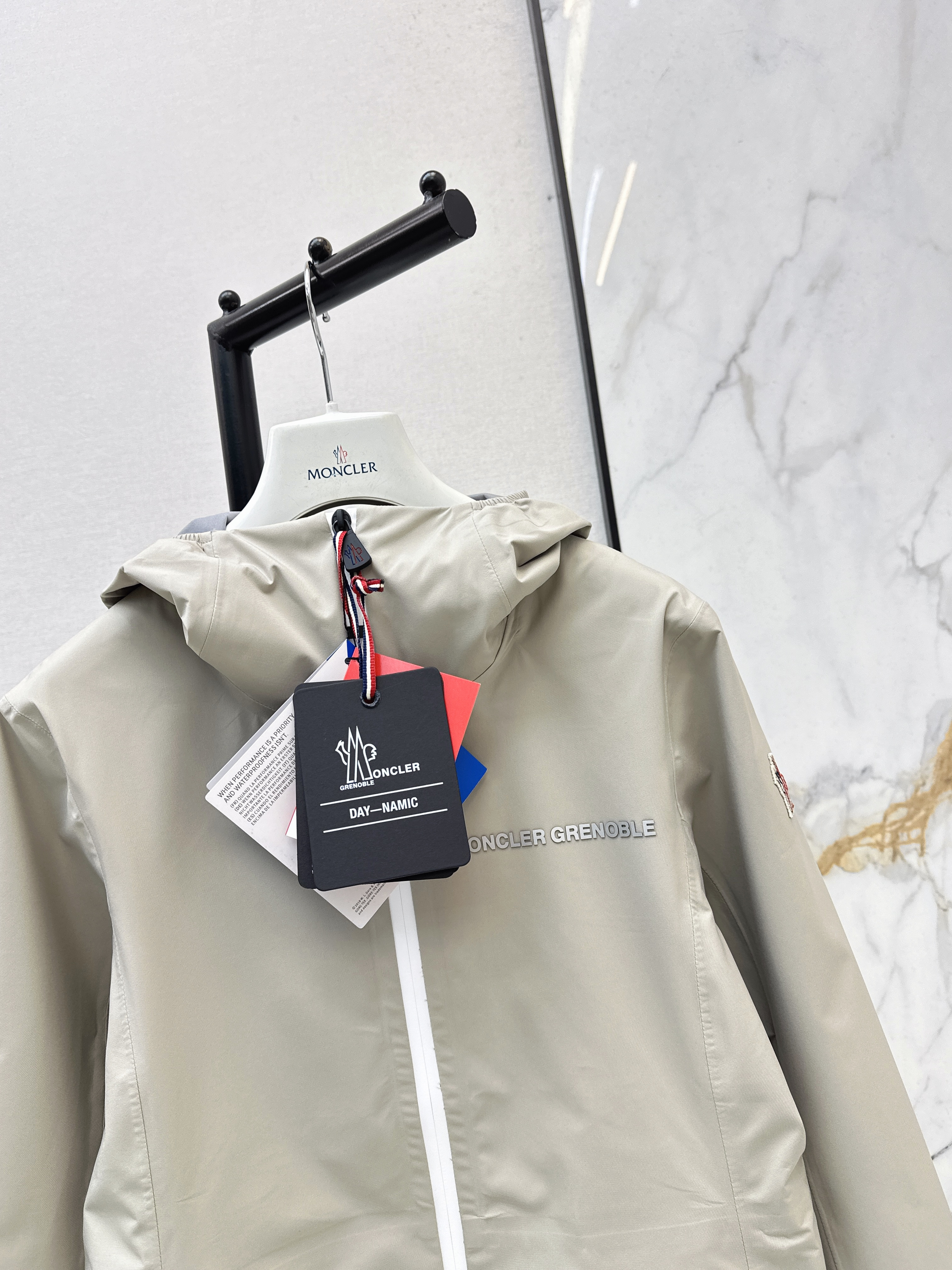 Monc 26ss windbreaker