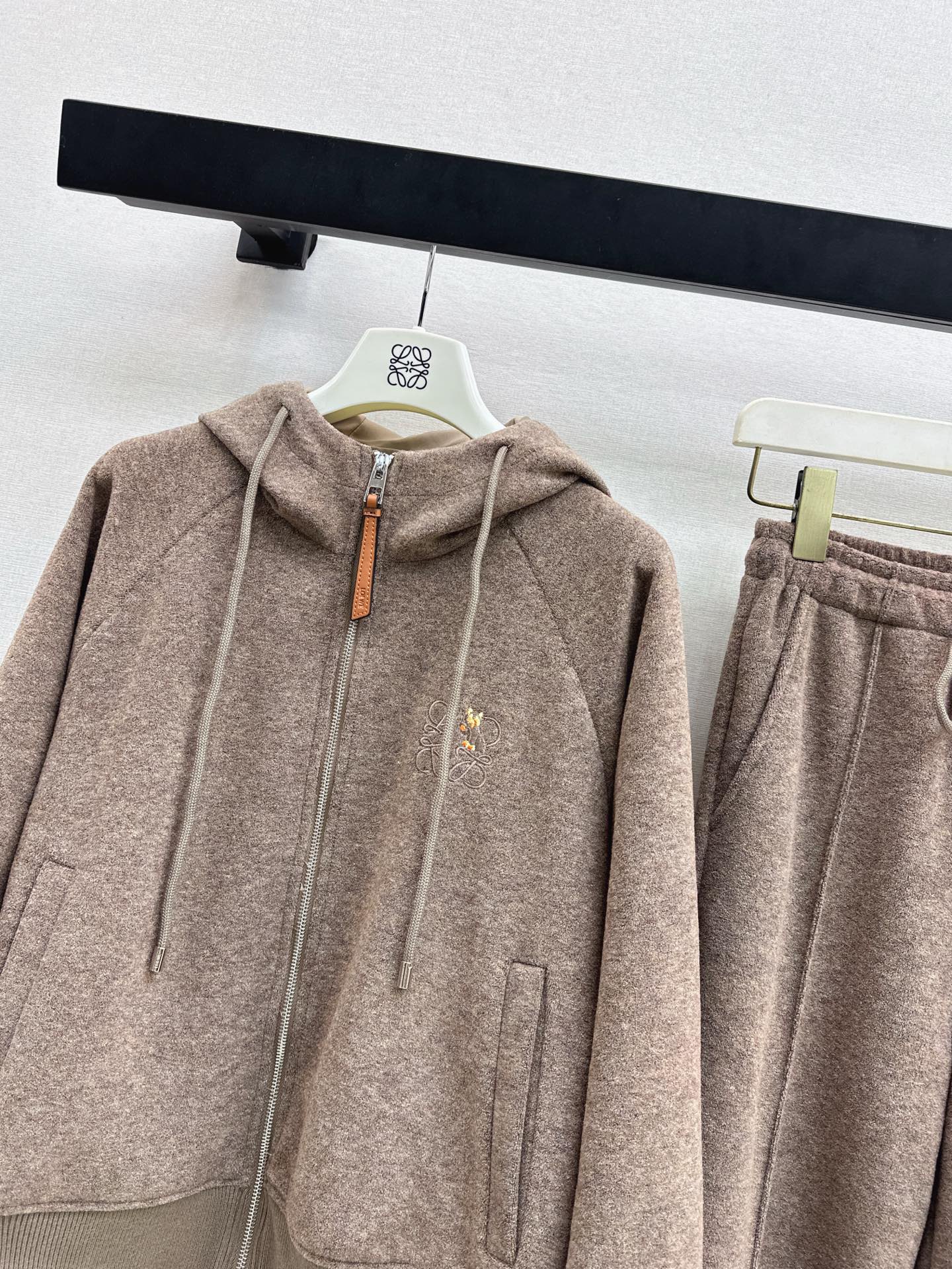 Loe 26ss outfit sets hooded jacket +pant