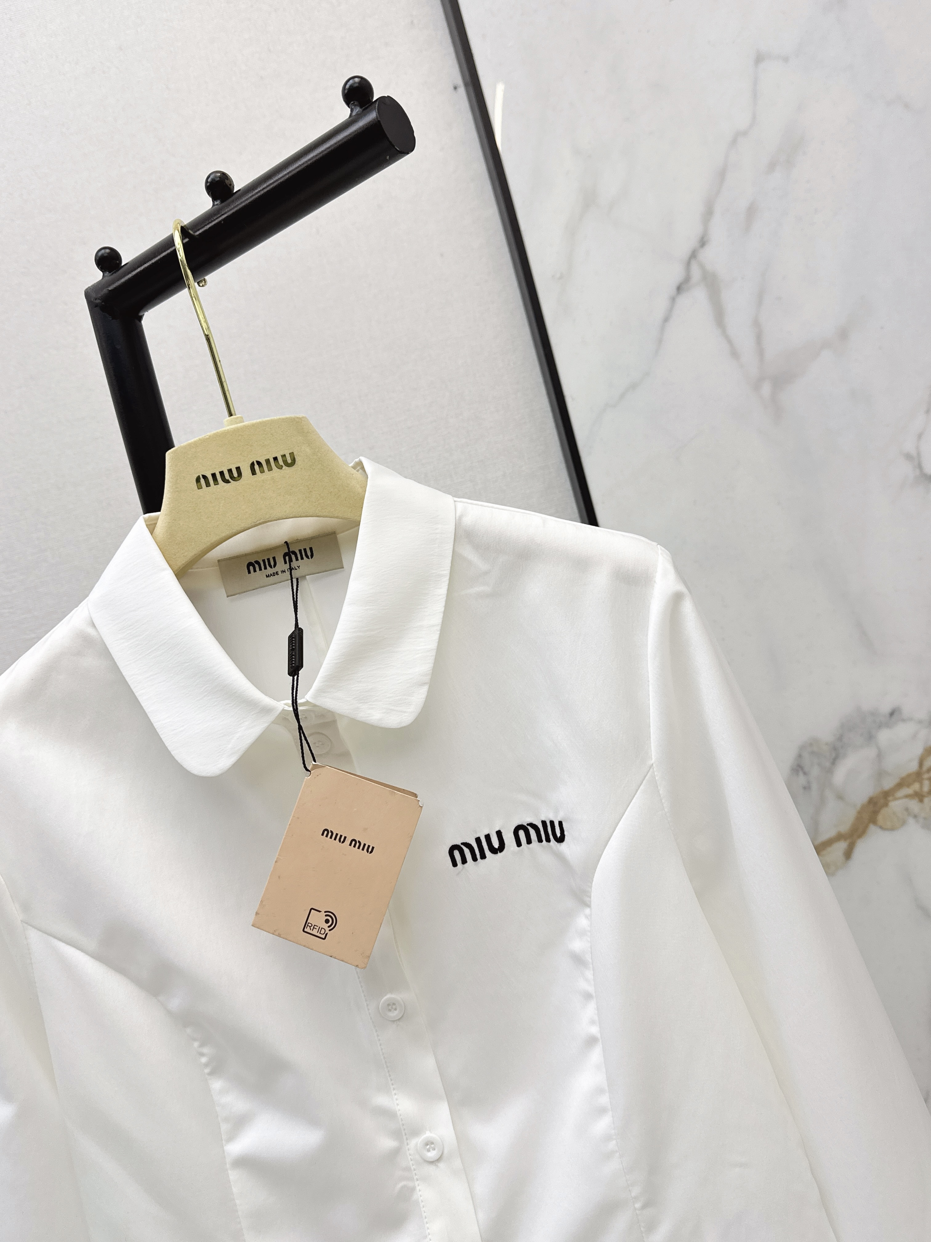 Miu 26ss lace contract shirts