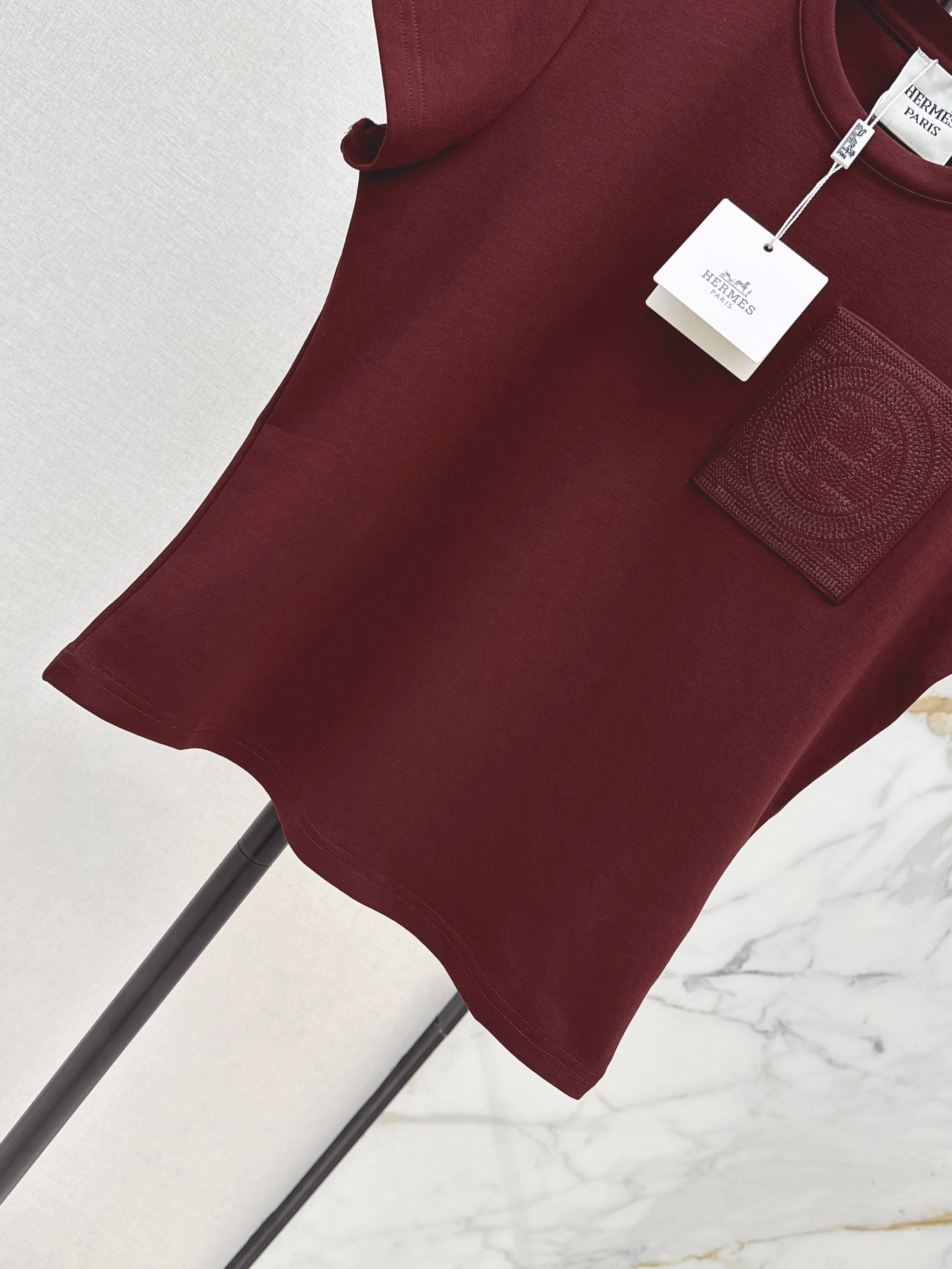 Her 26ss t-shirt