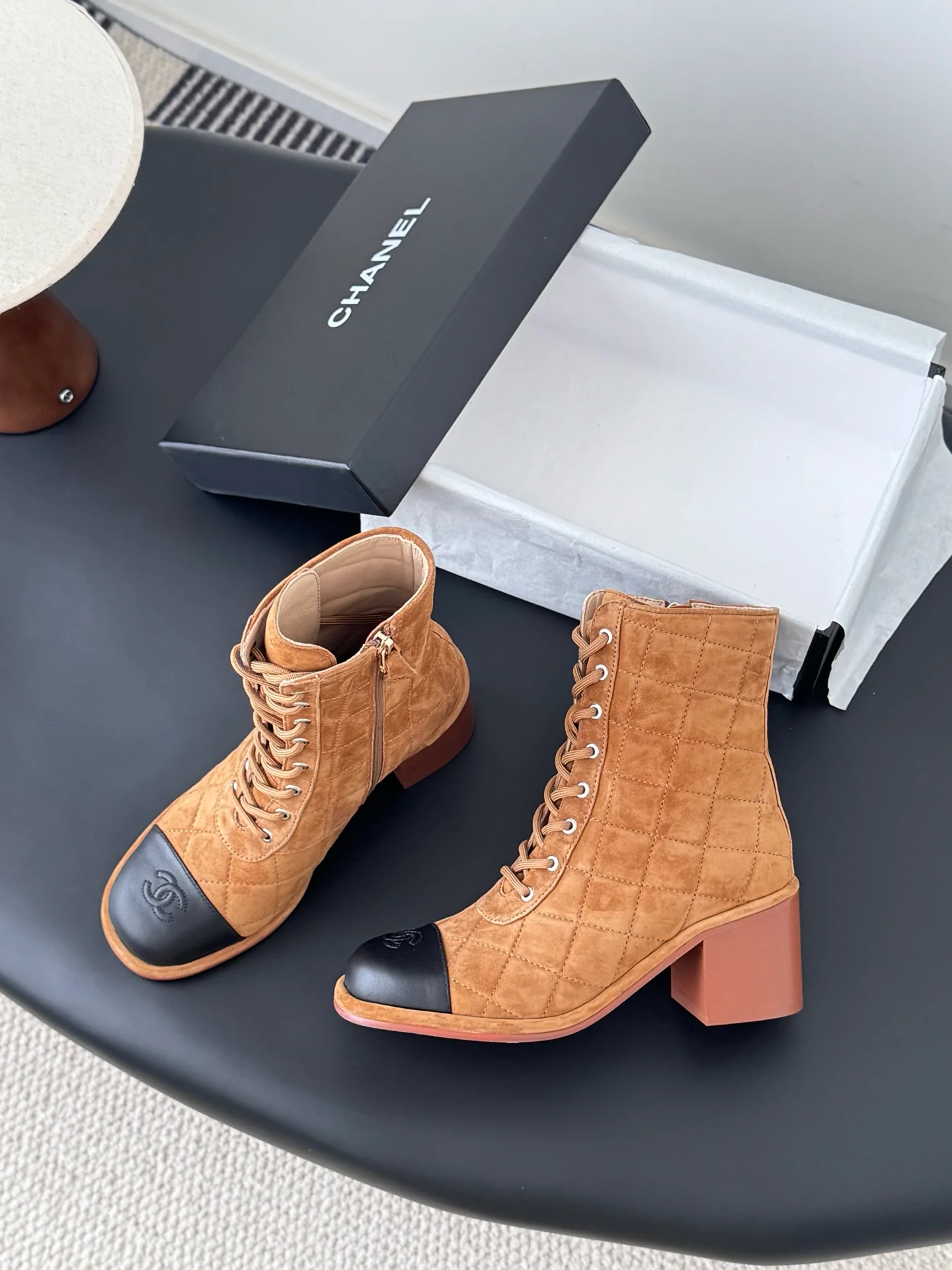 Chan 26ss ankle boots
