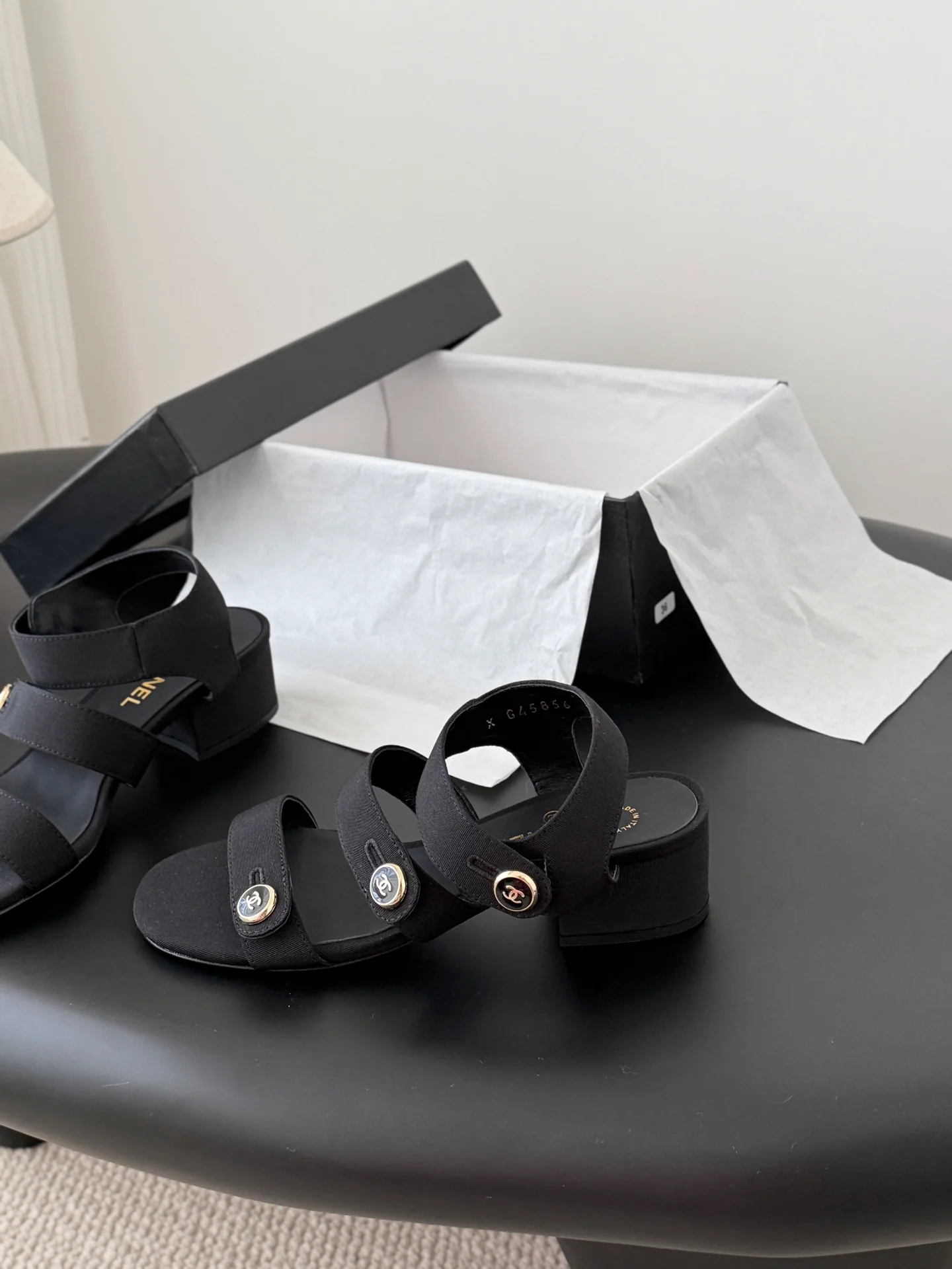 Chan 26ss sandals