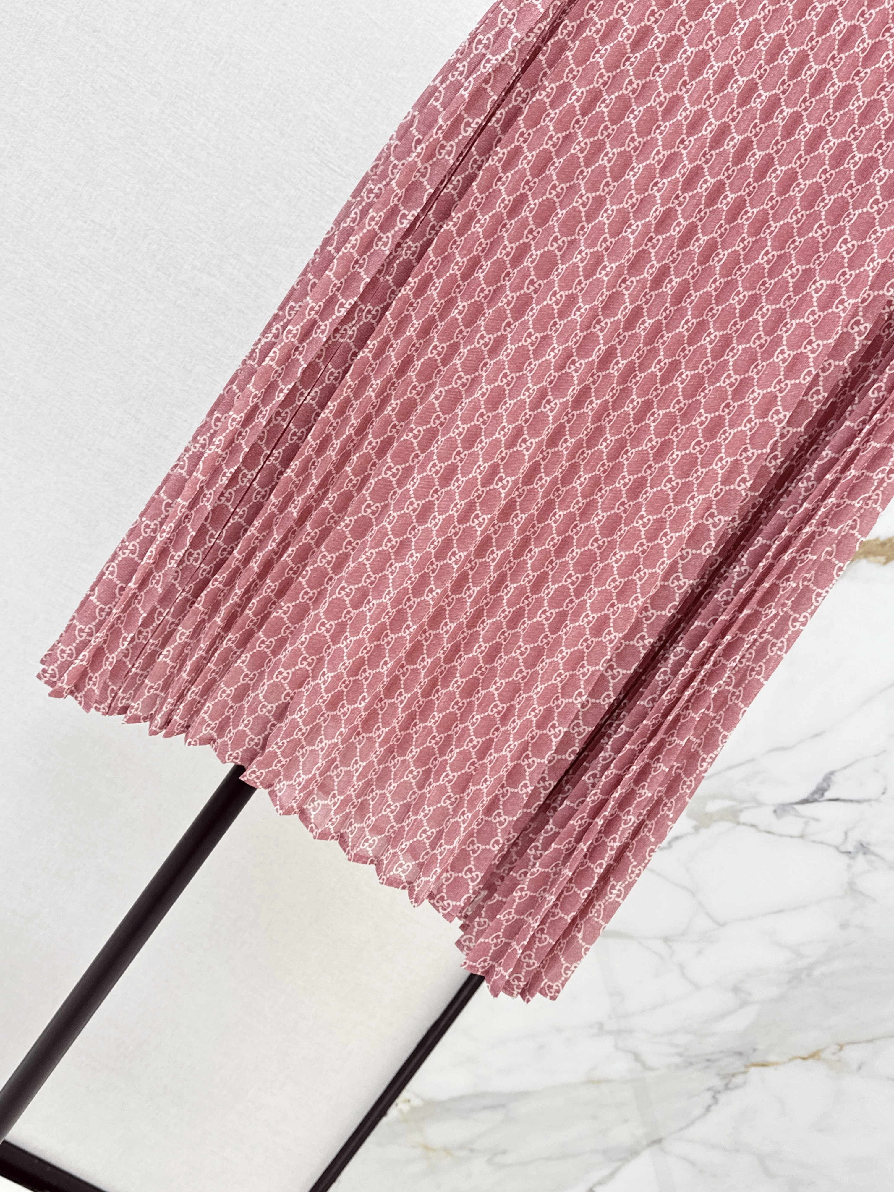 Guc 26ss pleated skirt