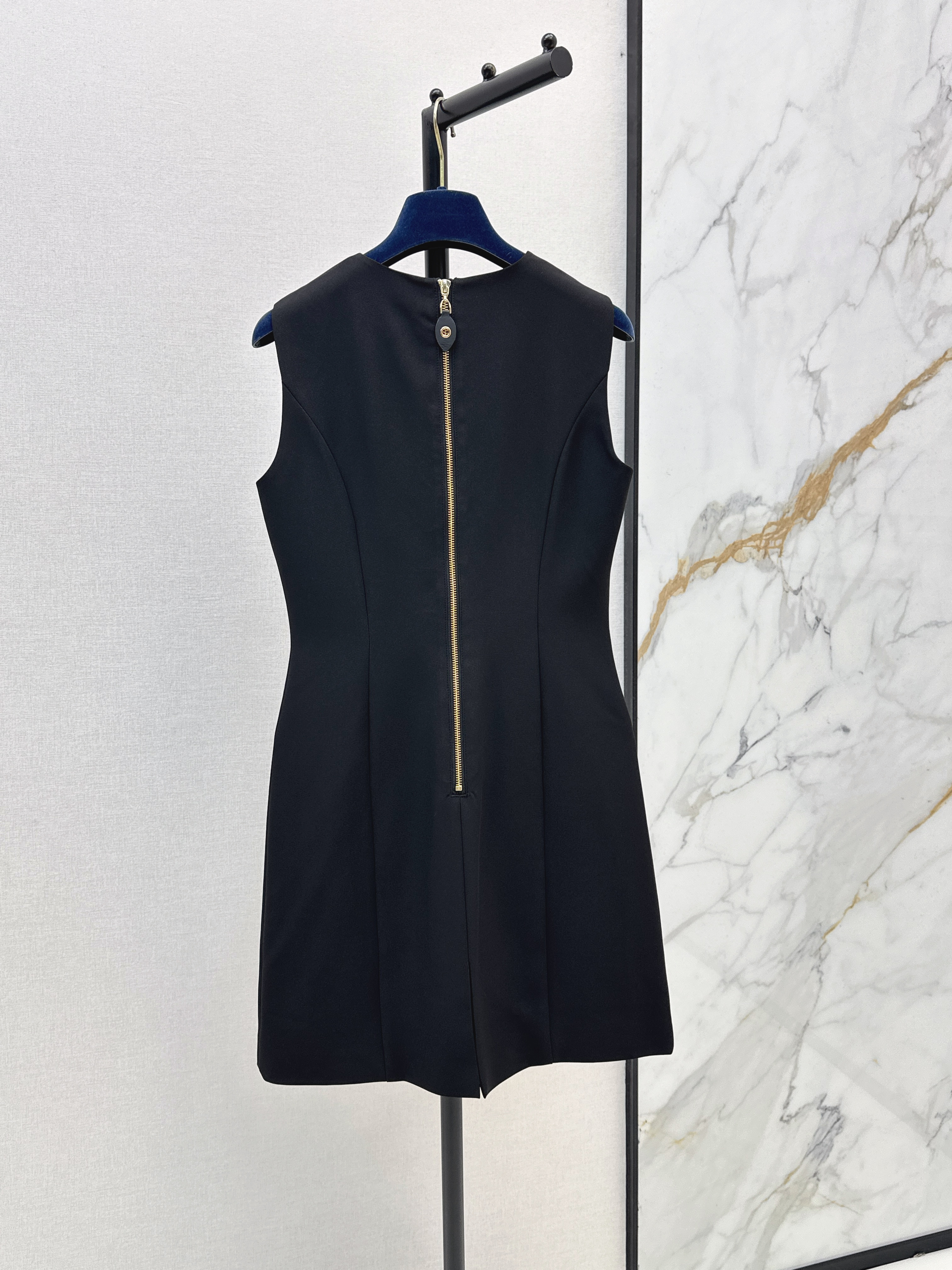 Louis 26SS Sleeveless Shift Mini Dress