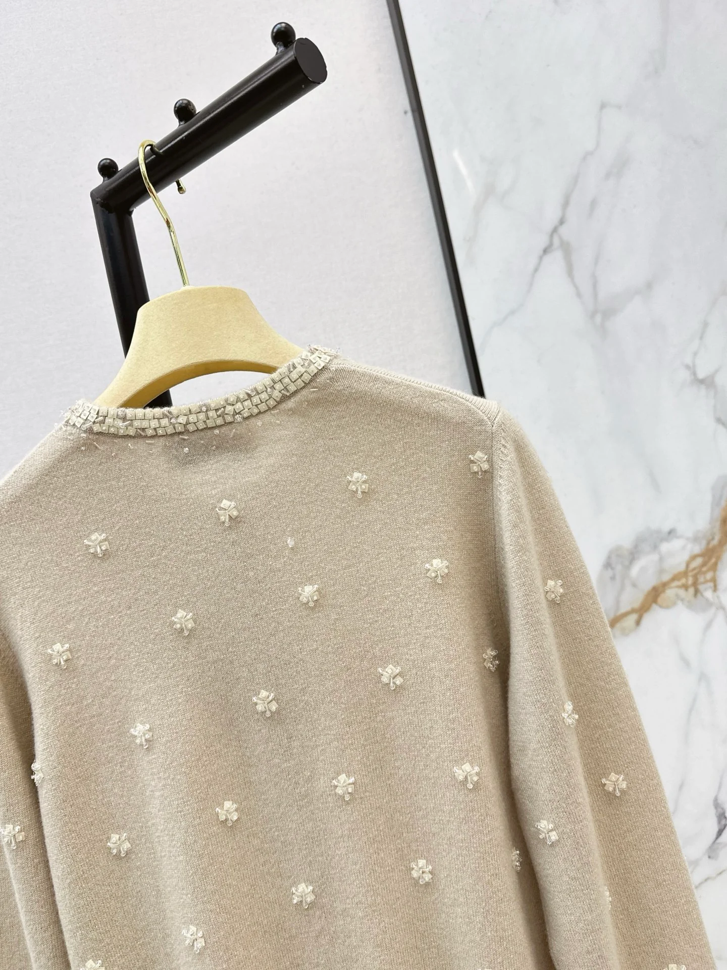 Miu 26ss beading flower cardigan