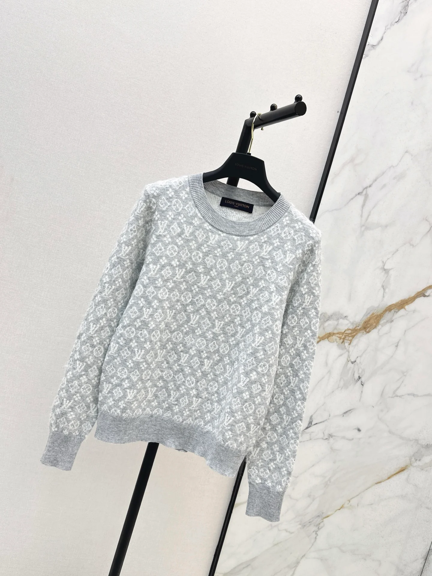 Loui 25fw jacquard sweater