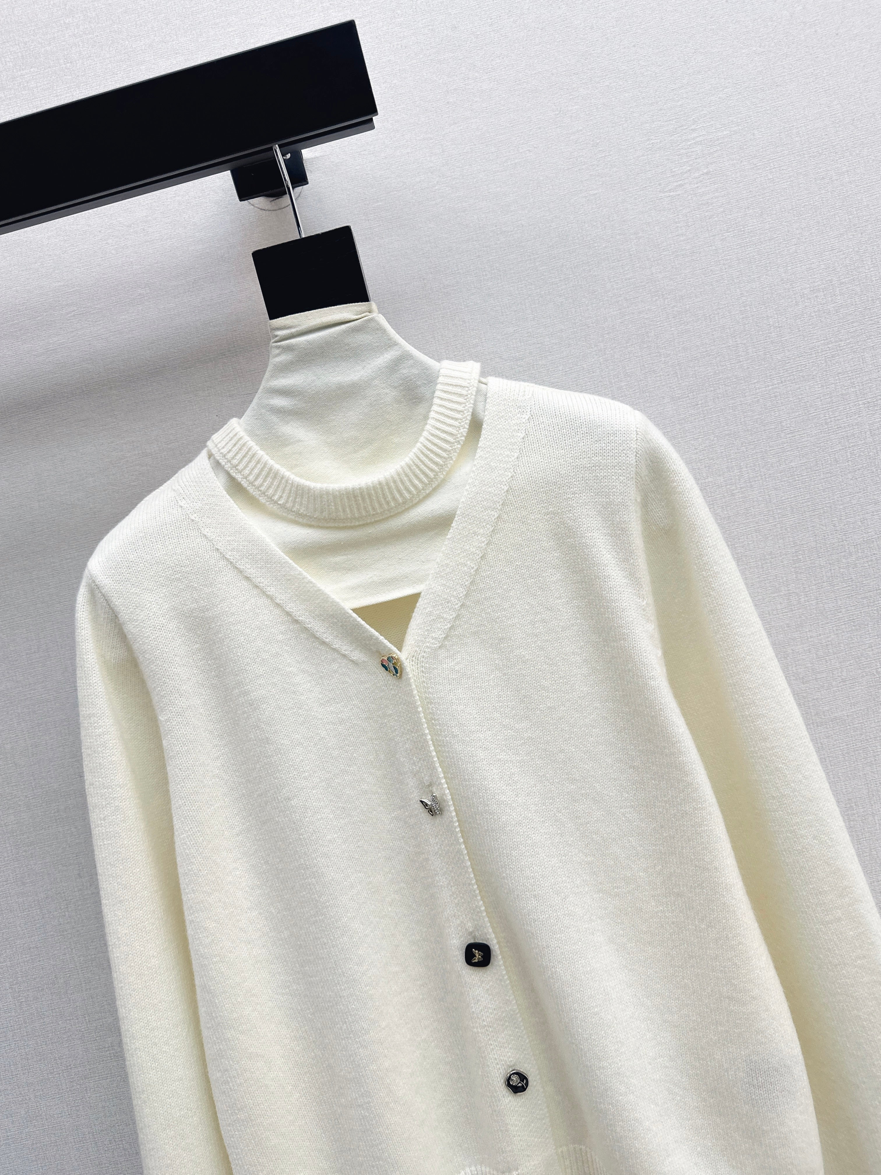 Chan 26ss wool cardigan