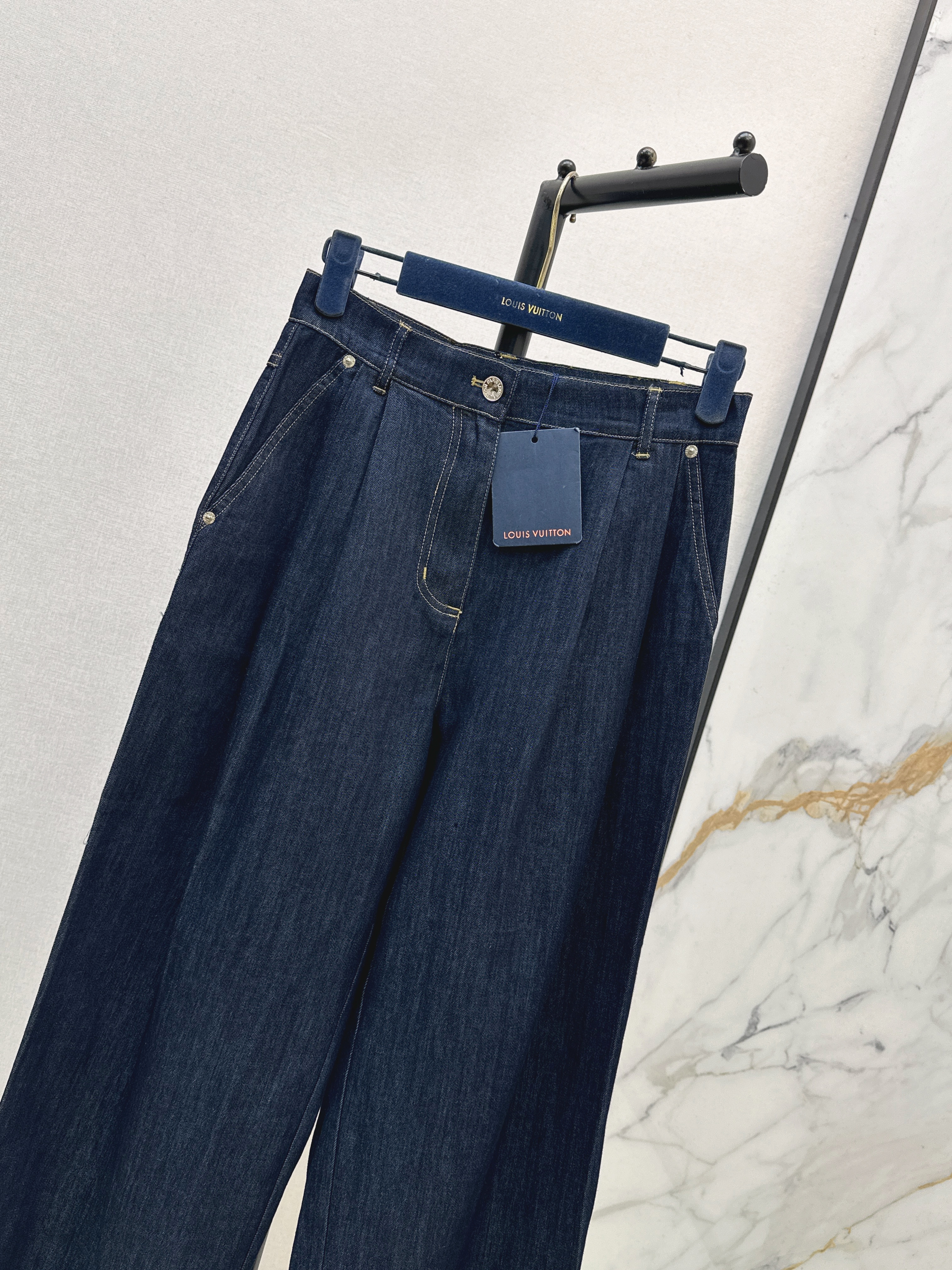 Louis 26SS Pleated Wide-Leg Jeans