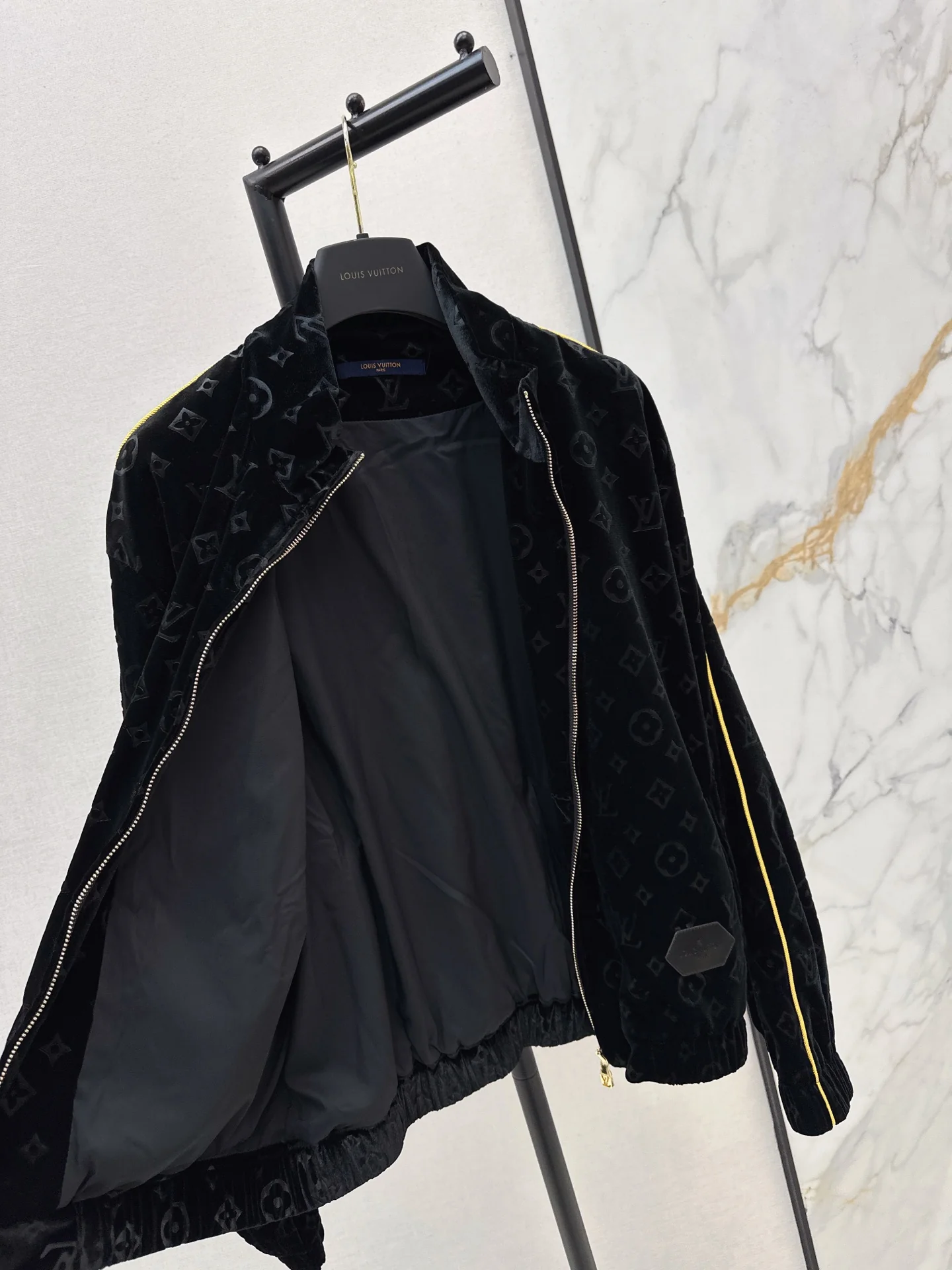 Louis 25fw velvet jacket