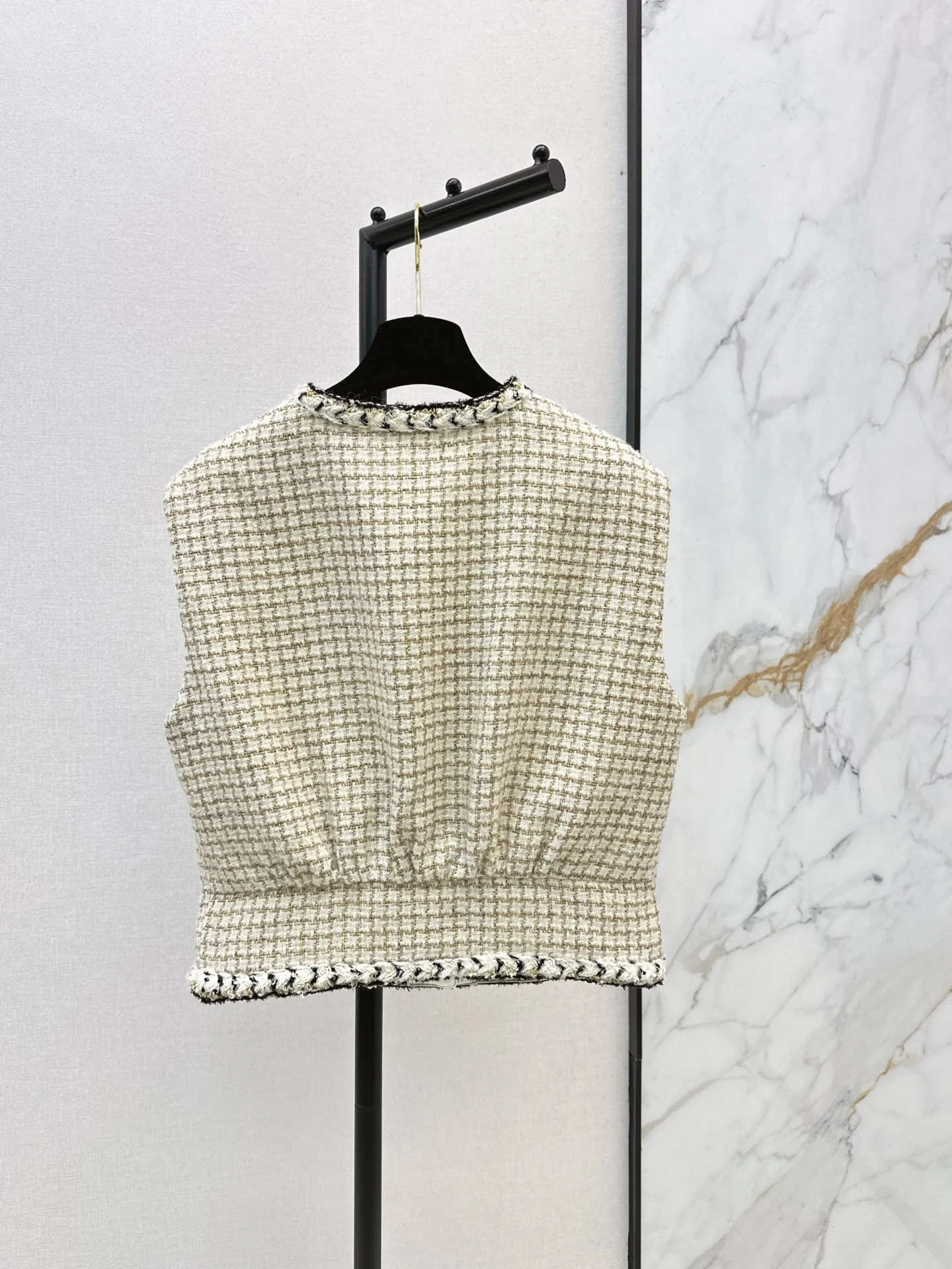 Chan 25fw woven tweed vest