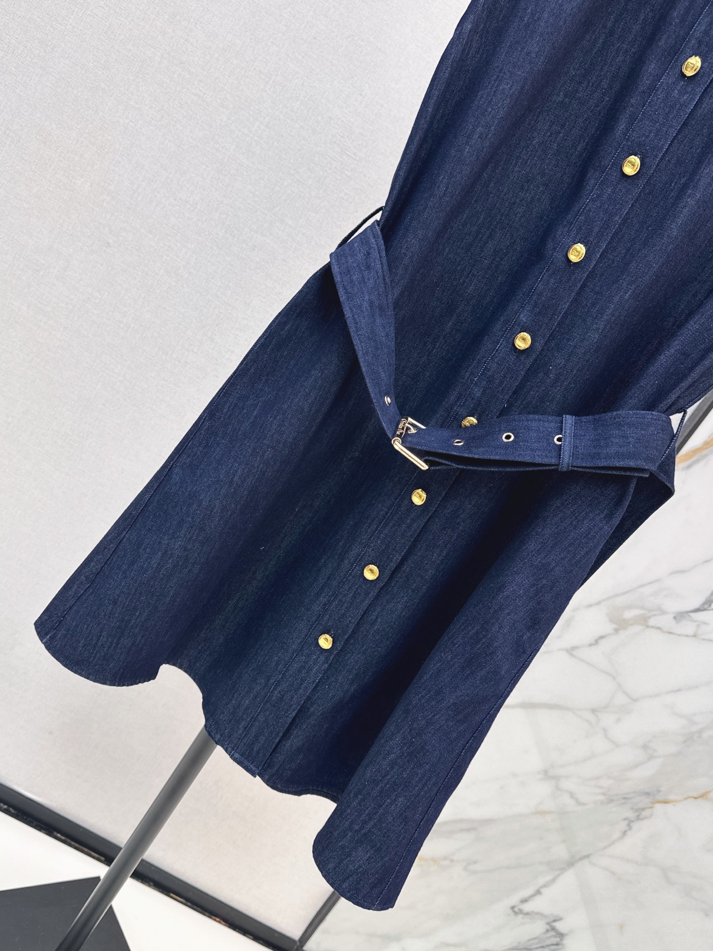 CD 26ss sleeveless denim shirt dress