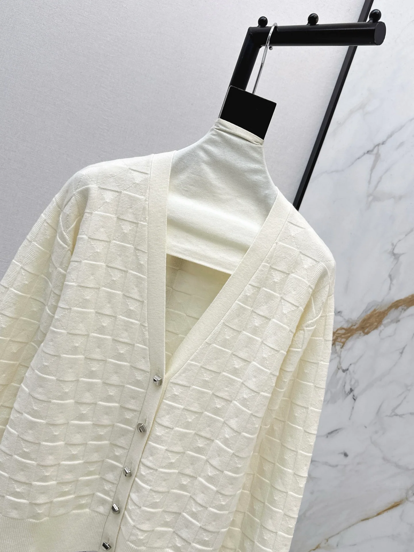 Herm 26ss check knit cardigan