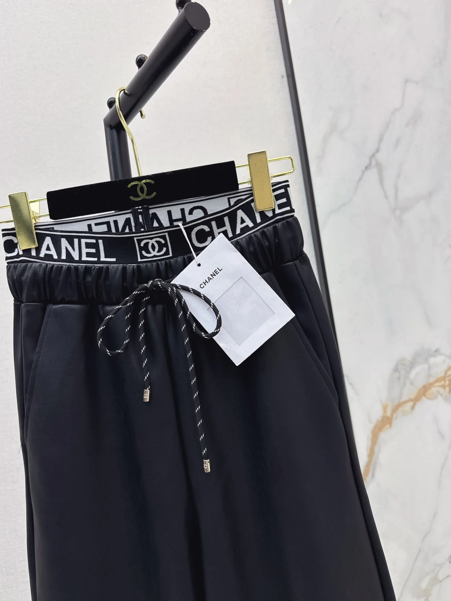 Chan 25fw pu straight pants