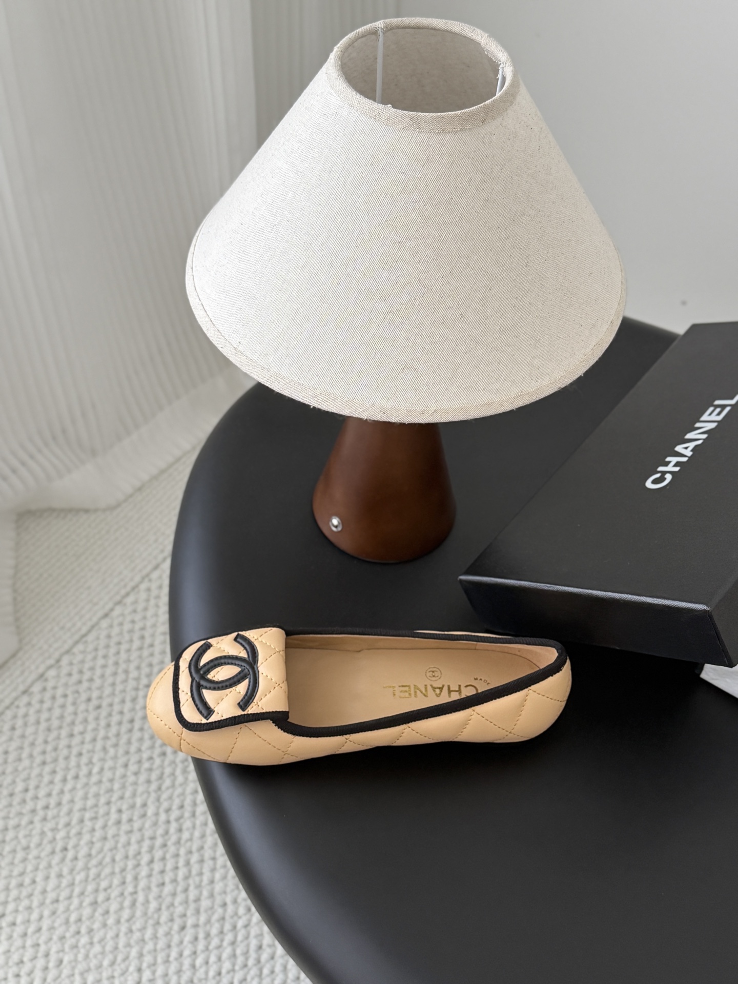 Chan 26C ballet flats