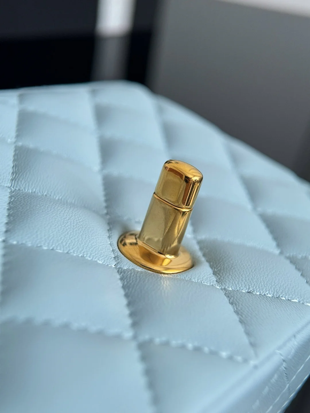 Chan cf17 chain shoulder bag