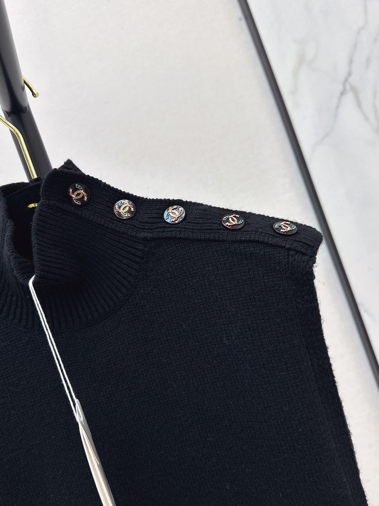 Chan 26ss high neck vest cape