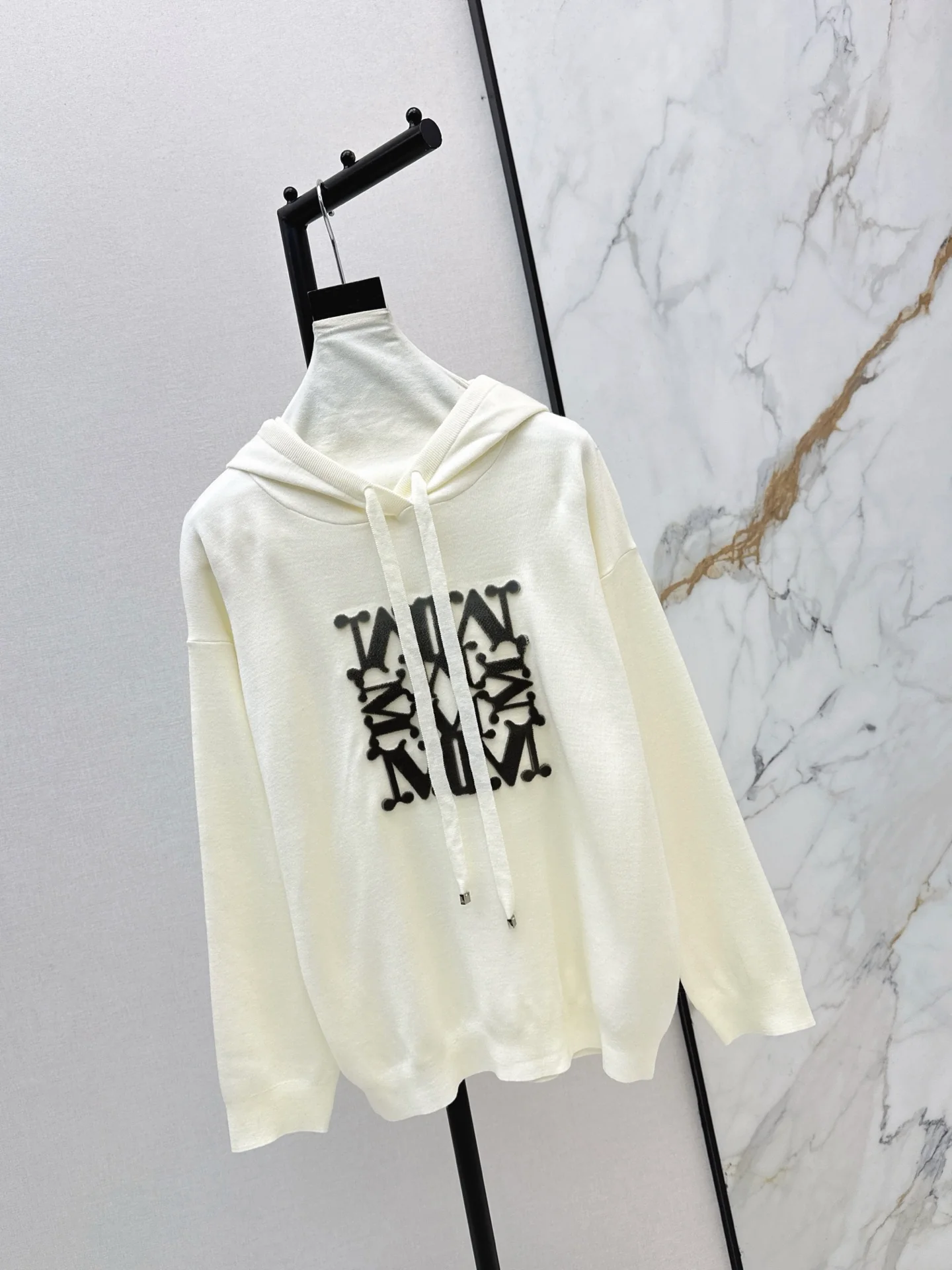 Max 25fw hooded sweater