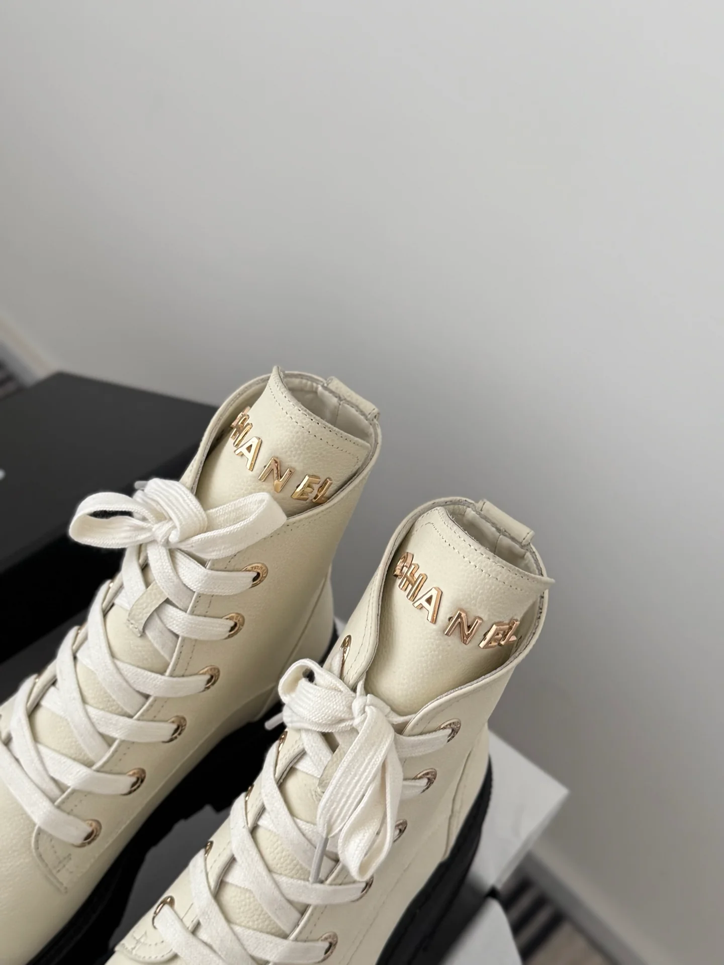 Chan 25fw ankle boots