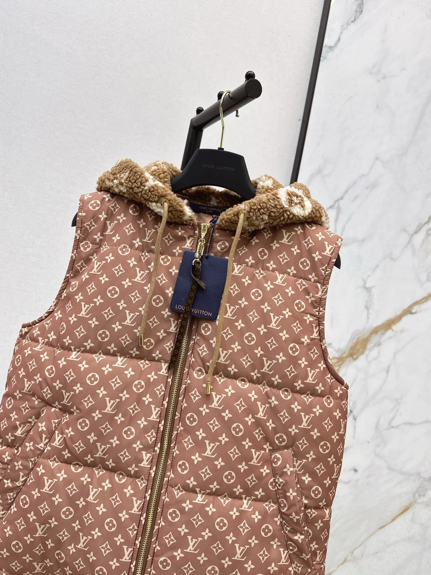 Loui 25fw padded vest