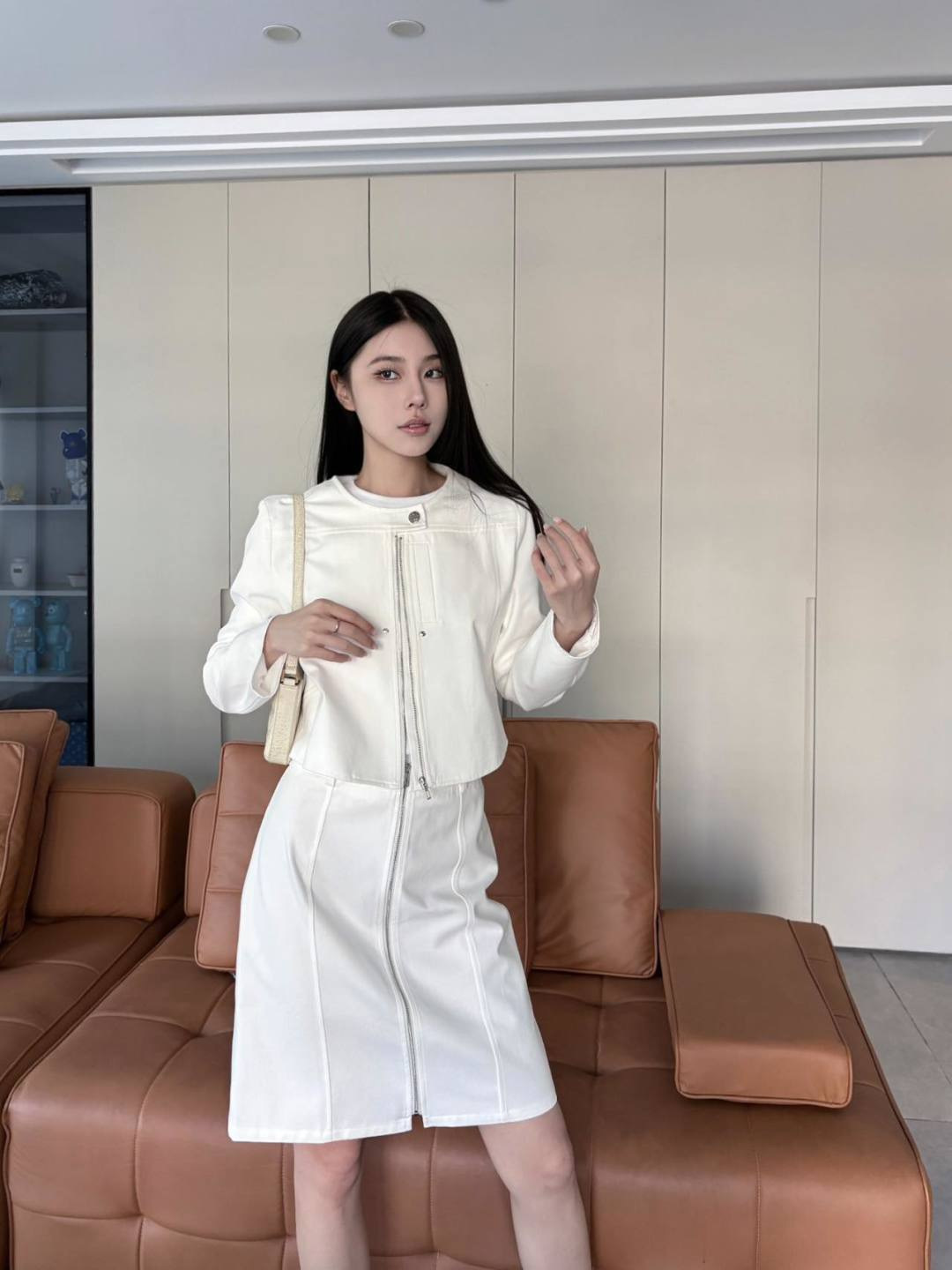 Her 26ss zip-up jacket