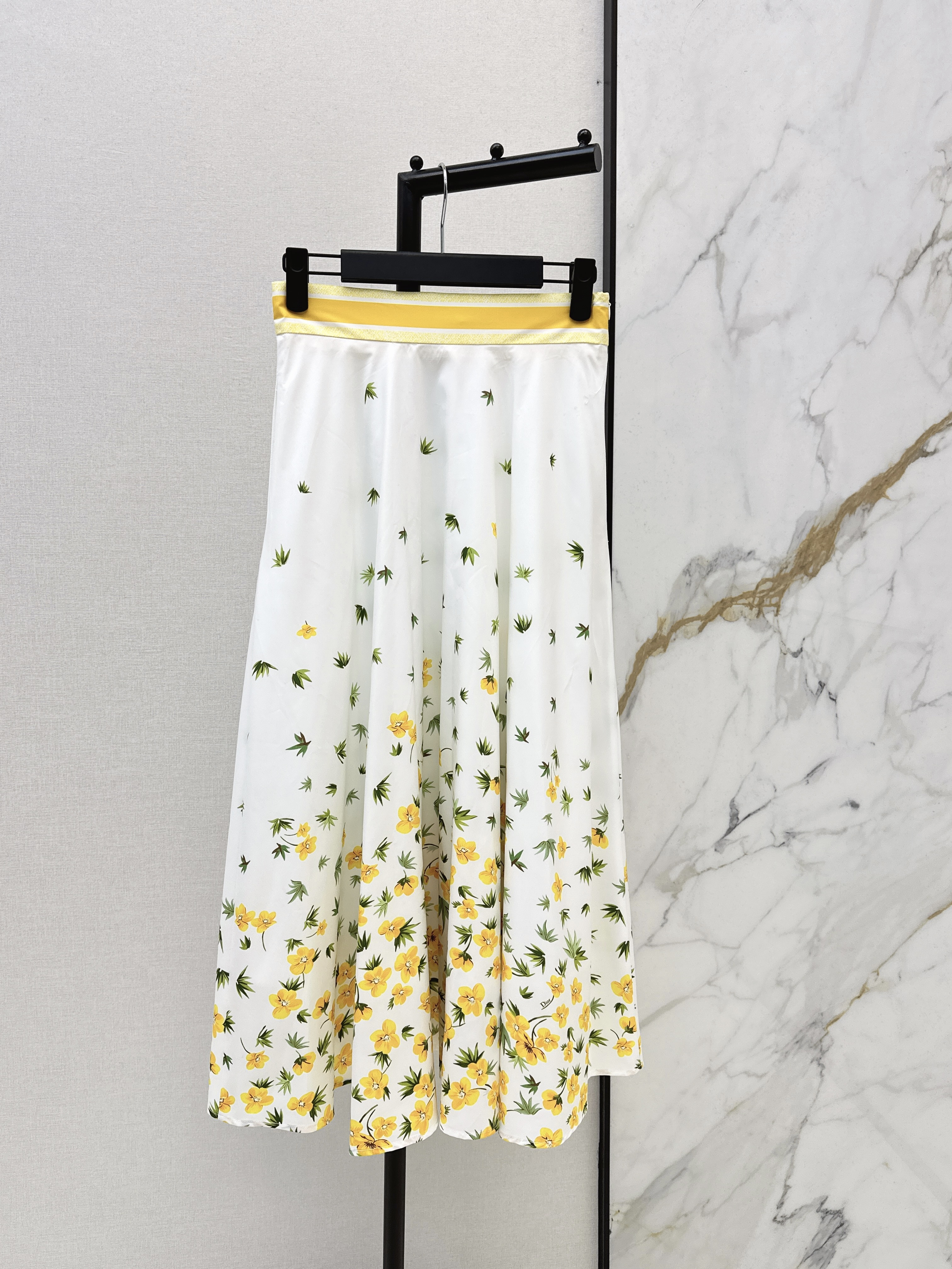 CD 26ss flower print skirt